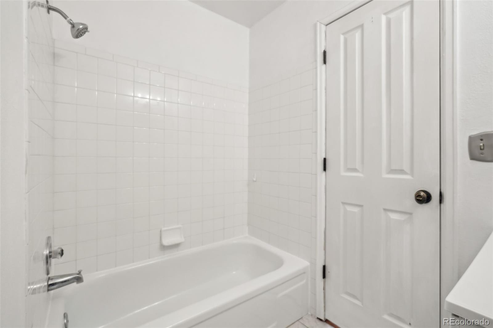 MLS Image #27 for 925  elm street,denver, Colorado