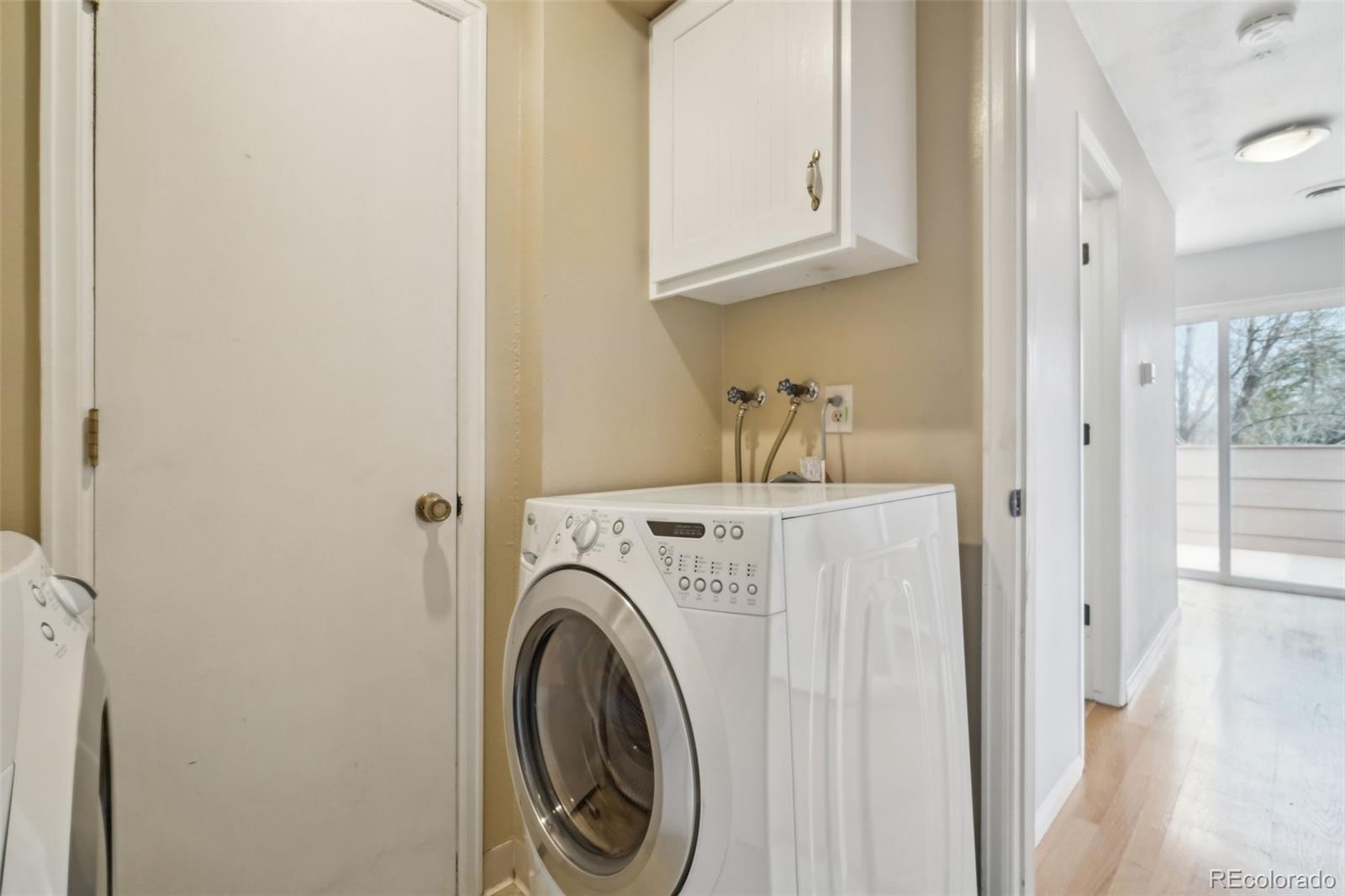 MLS Image #30 for 925  elm street,denver, Colorado