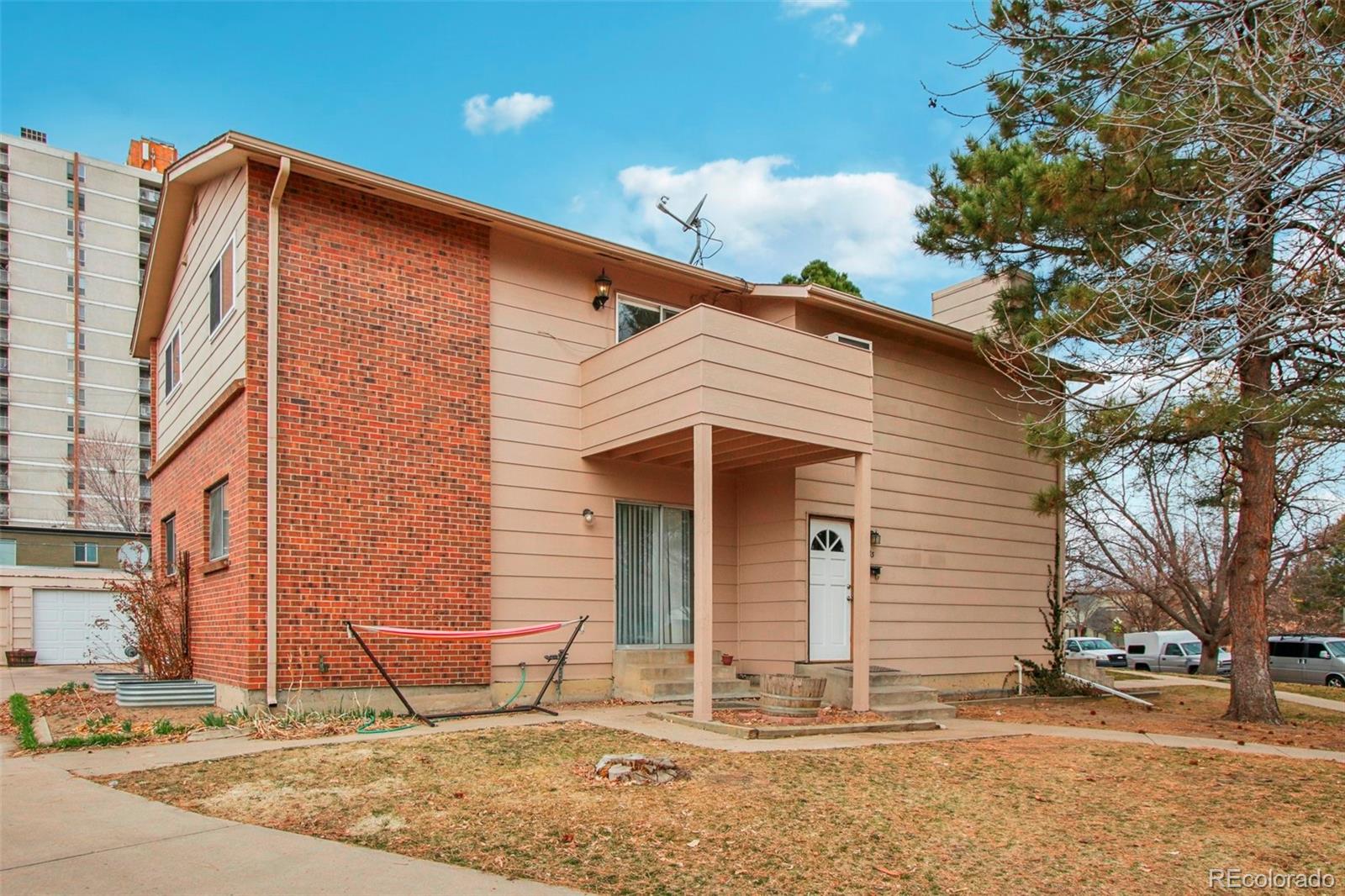 MLS Image #32 for 925  elm street,denver, Colorado