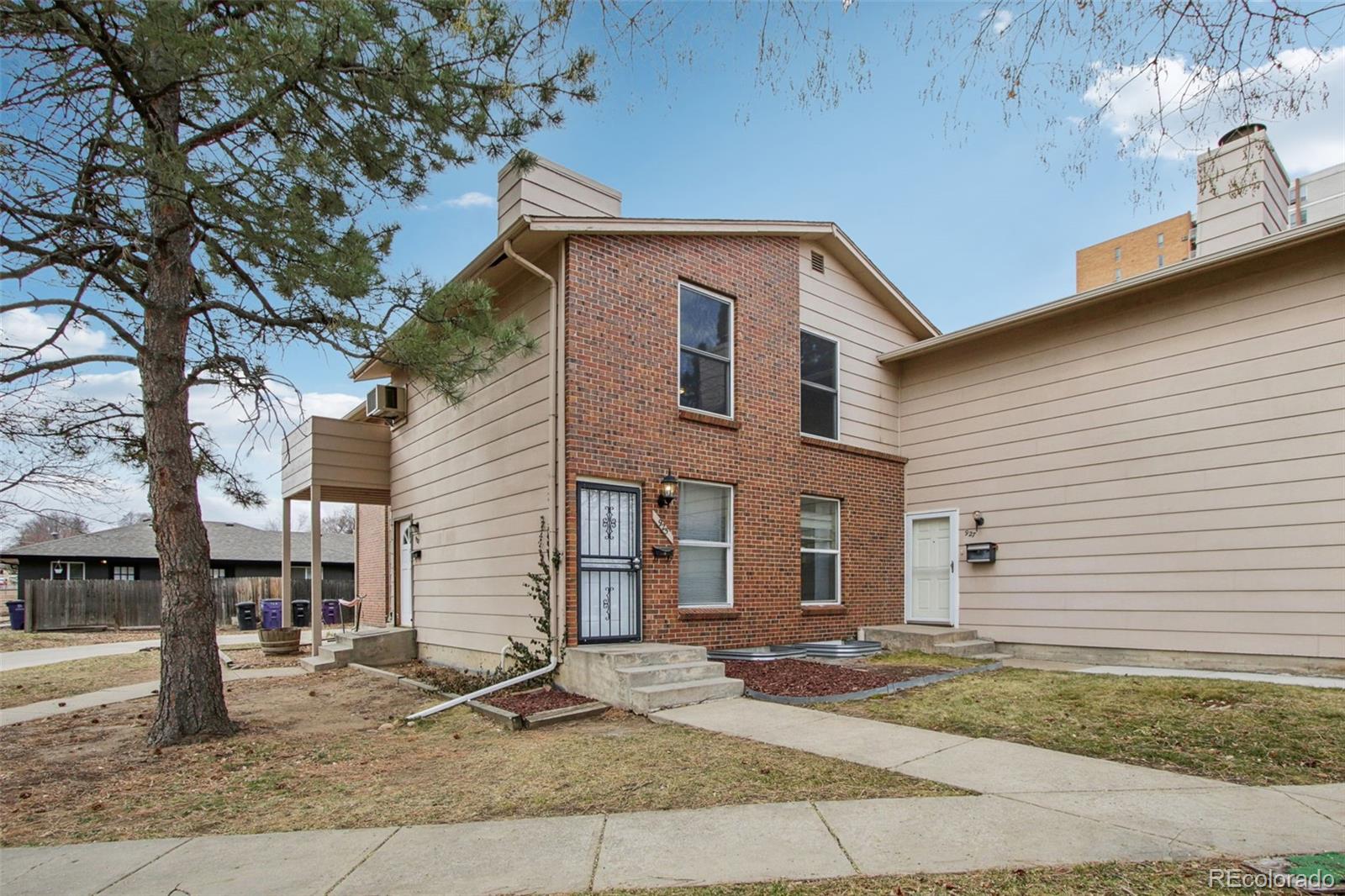 MLS Image #4 for 925  elm street,denver, Colorado