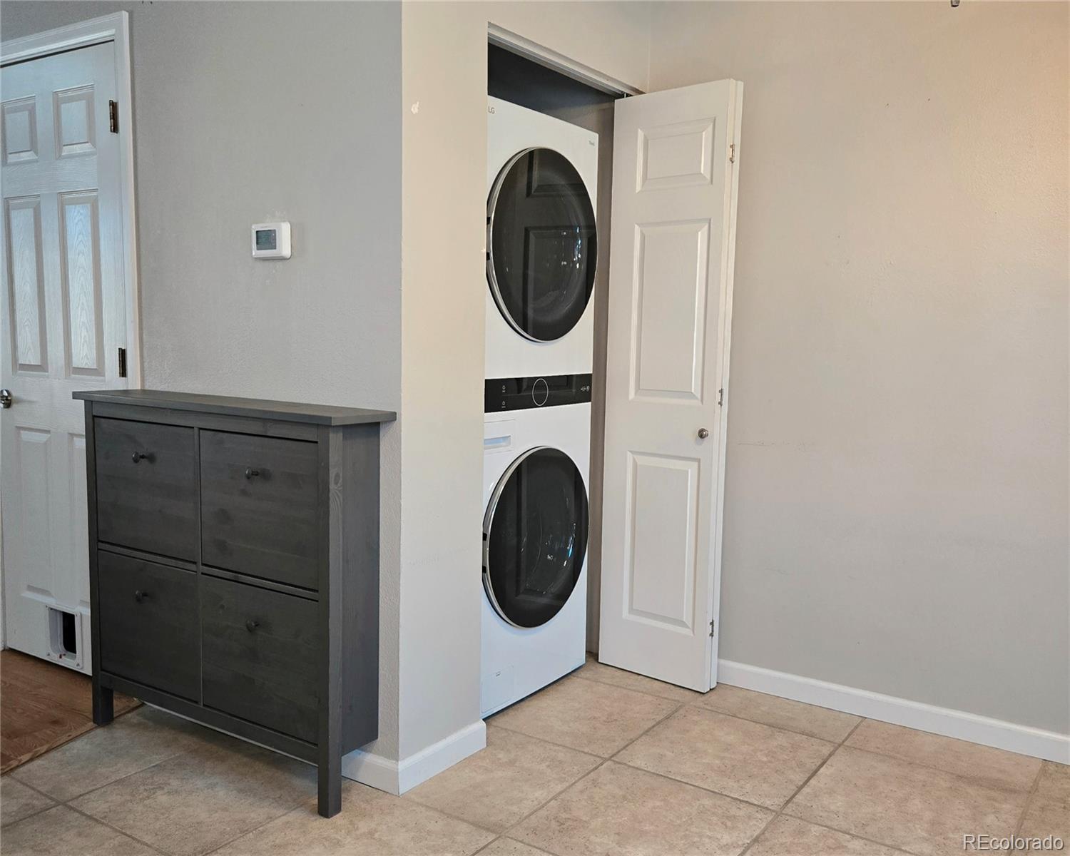 MLS Image #4 for 886  summer drive,highlands ranch, Colorado