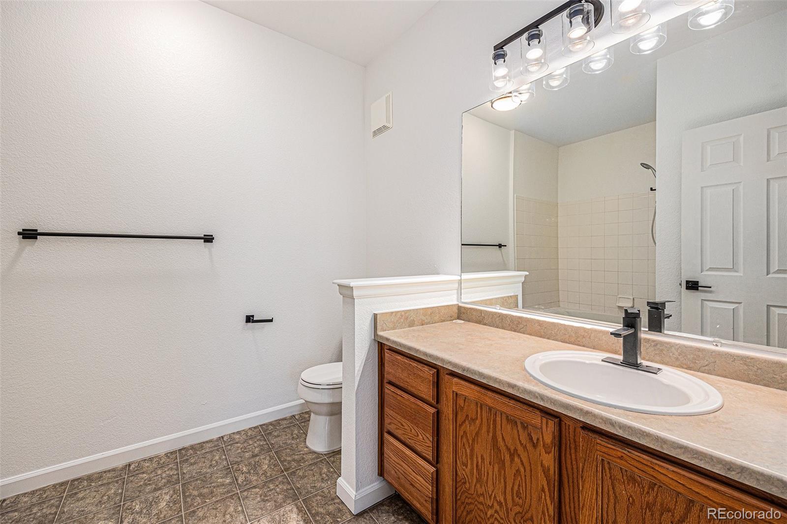MLS Image #10 for 5756 n genoa way,aurora, Colorado