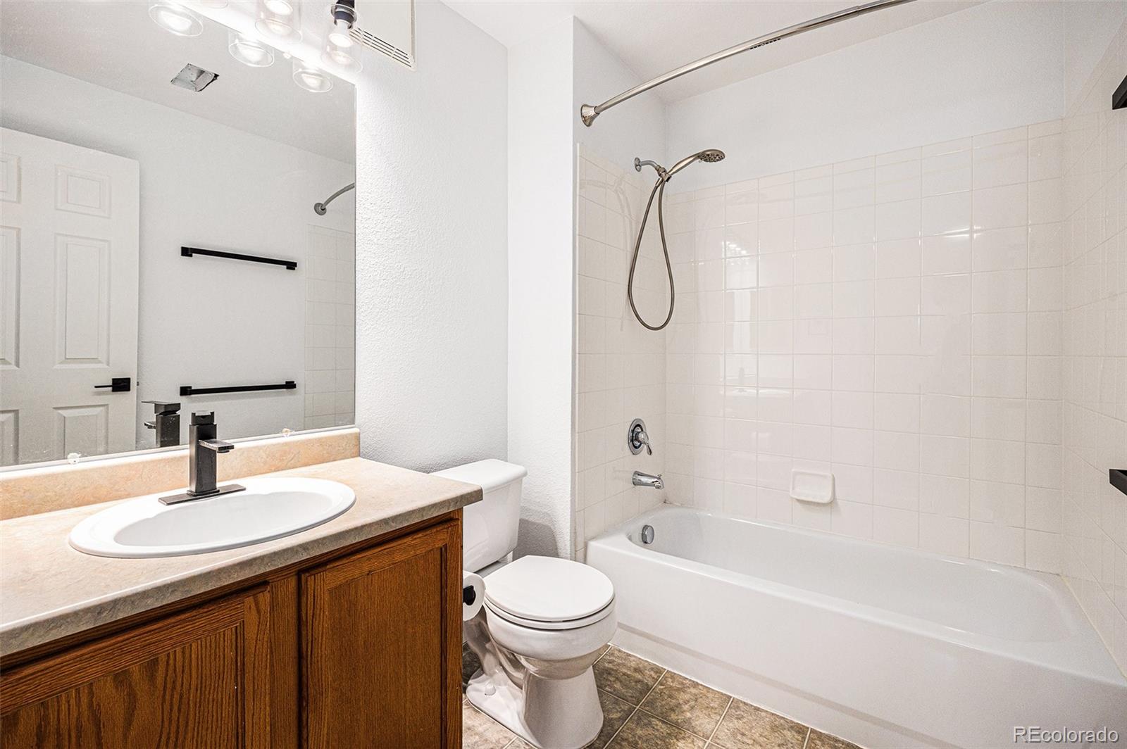 MLS Image #13 for 5756 n genoa way,aurora, Colorado