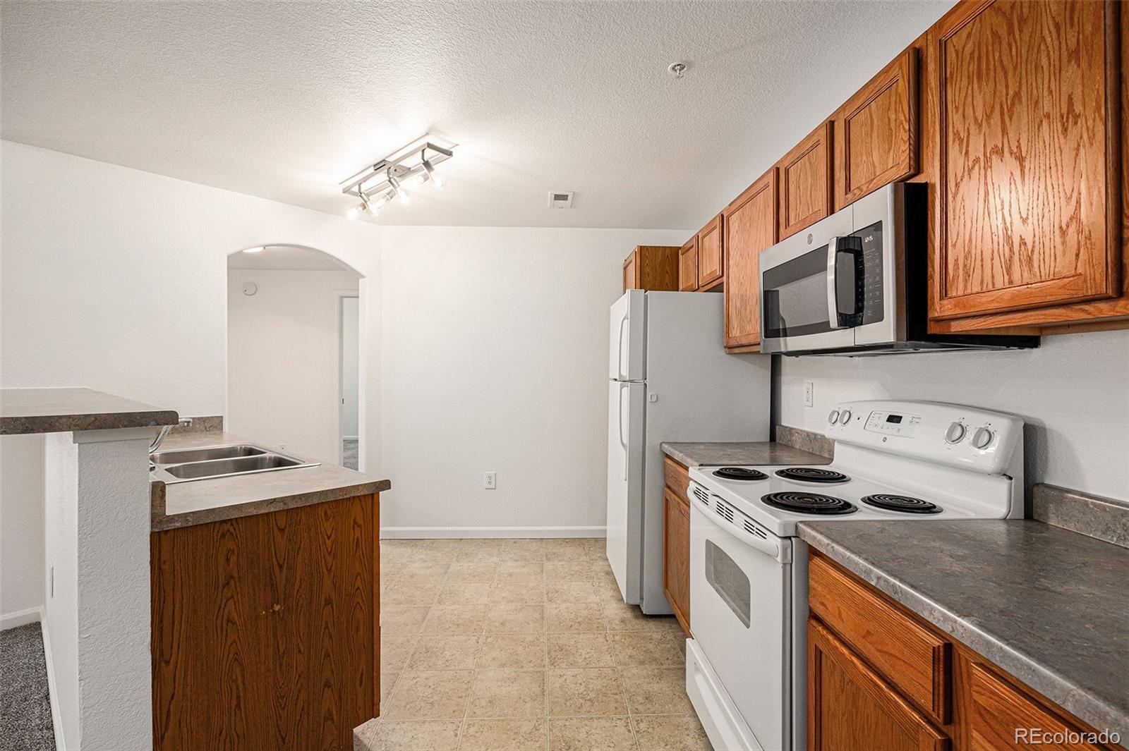 MLS Image #7 for 5756 n genoa way,aurora, Colorado