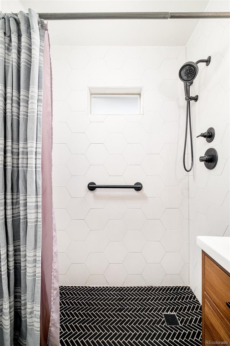 MLS Image #13 for 1195  florence street,aurora, Colorado