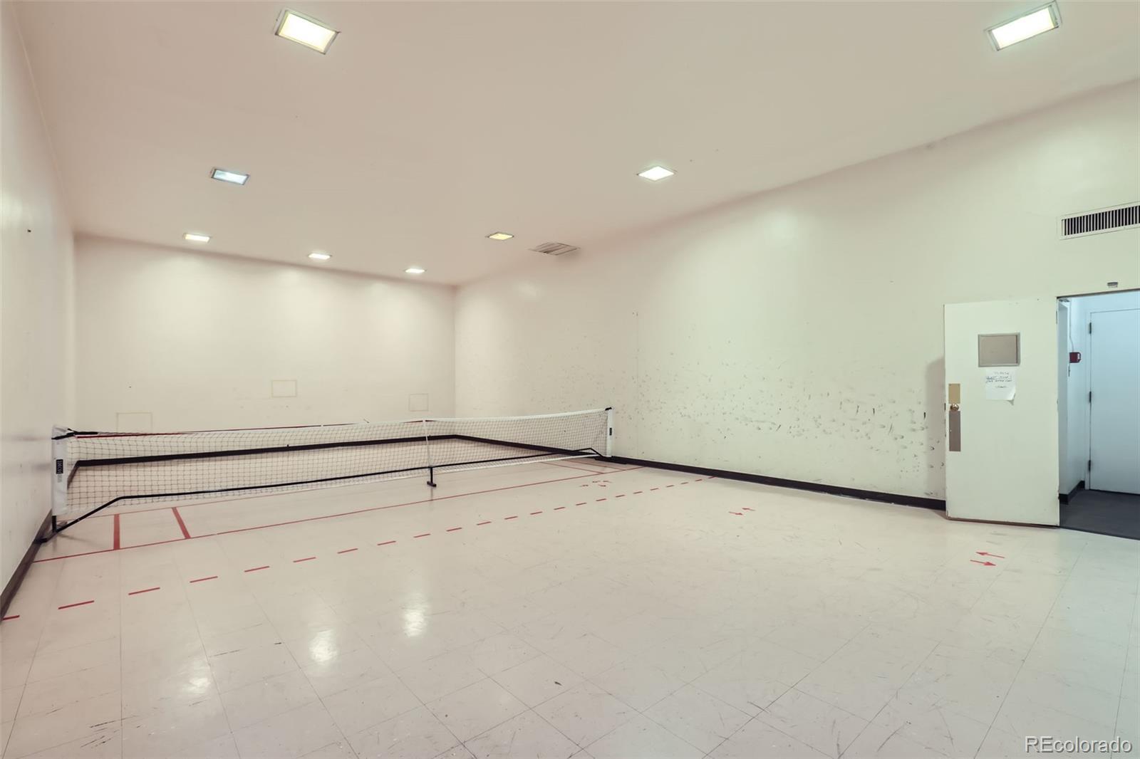 MLS Image #19 for 790 n washington street 804,denver, Colorado