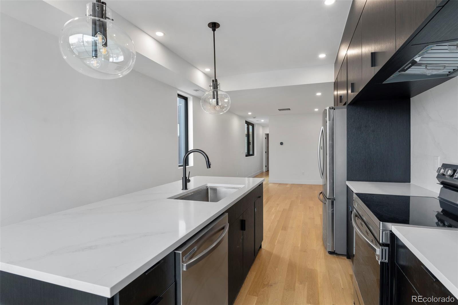 MLS Image #10 for 1252  yates street,denver, Colorado