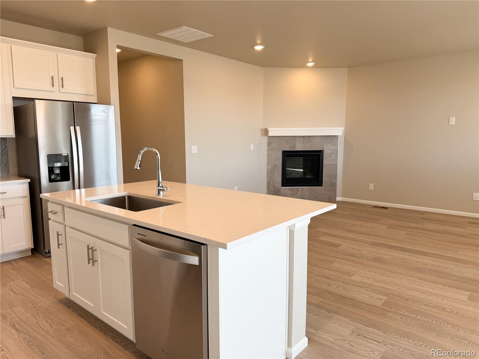 MLS Image #14 for 8945  rifle street,commerce city, Colorado