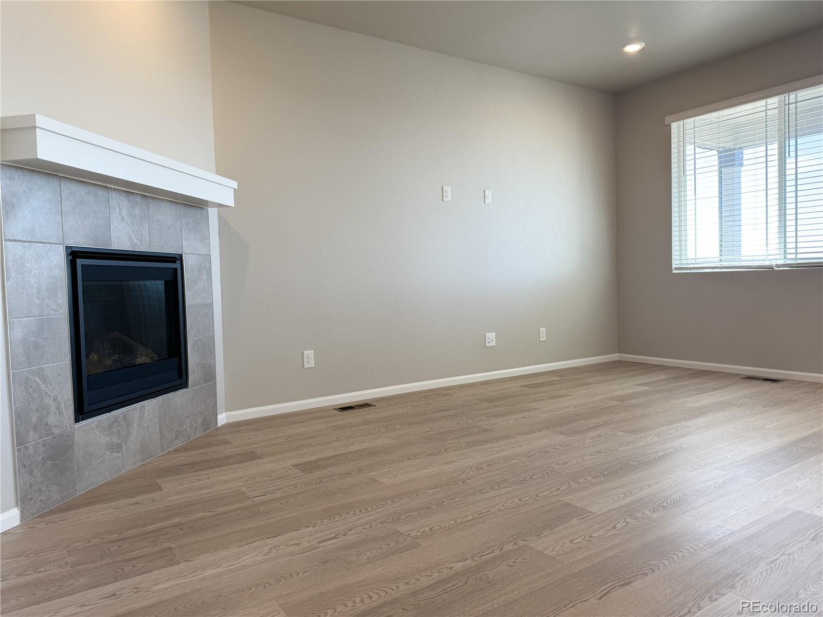 MLS Image #19 for 8945  rifle street,commerce city, Colorado