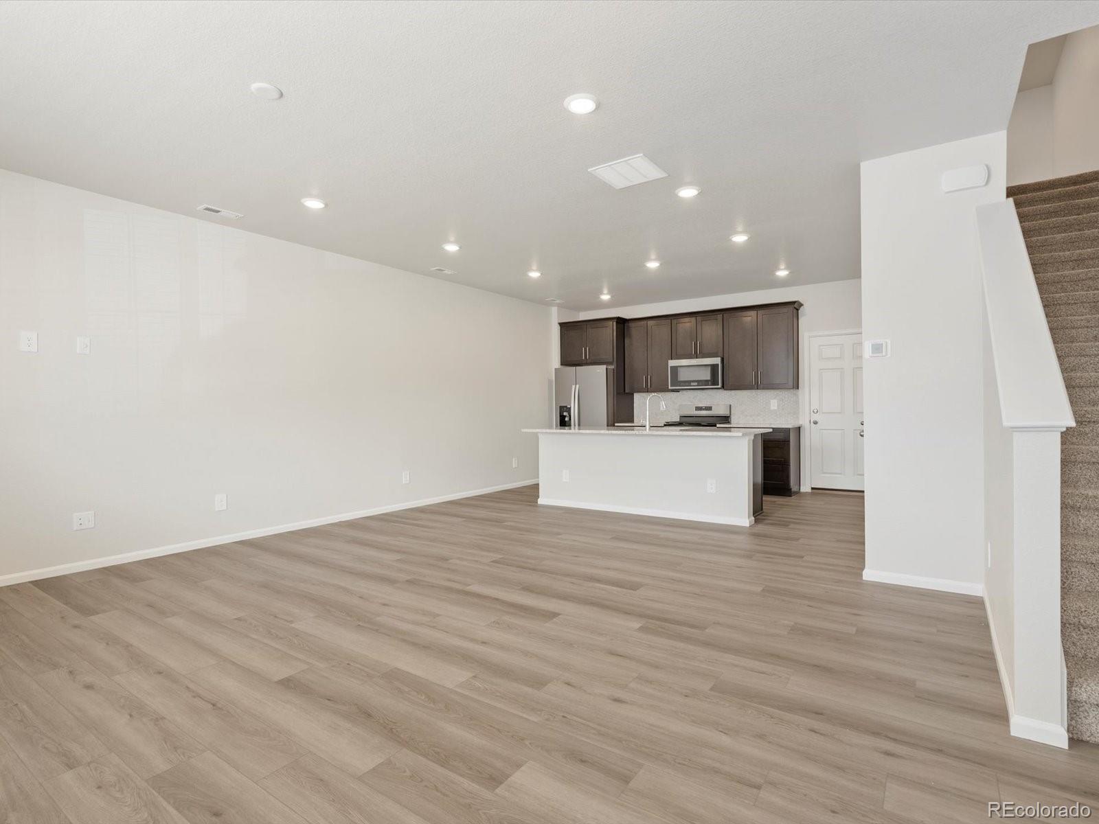 MLS Image #3 for 6534 n malaya street,aurora, Colorado