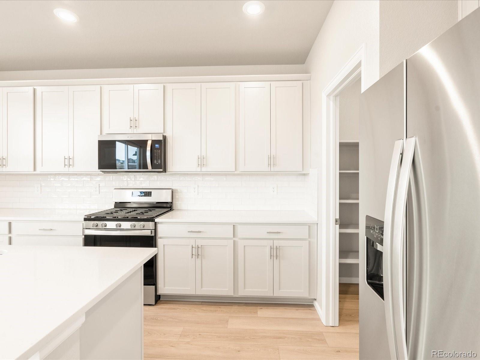 MLS Image #10 for 24008 e atlantic place,aurora, Colorado