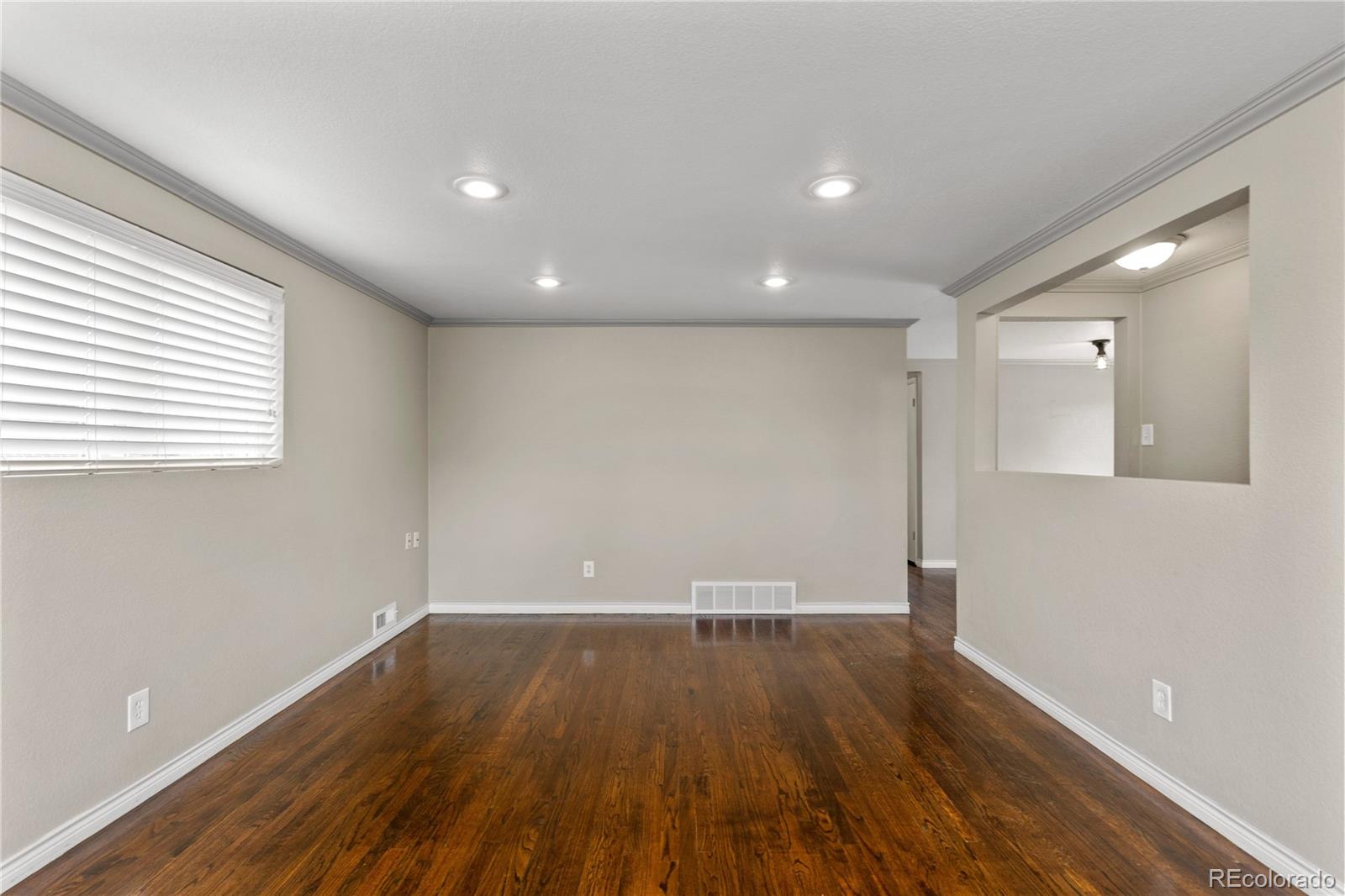 MLS Image #10 for 1996 s dexter street,denver, Colorado