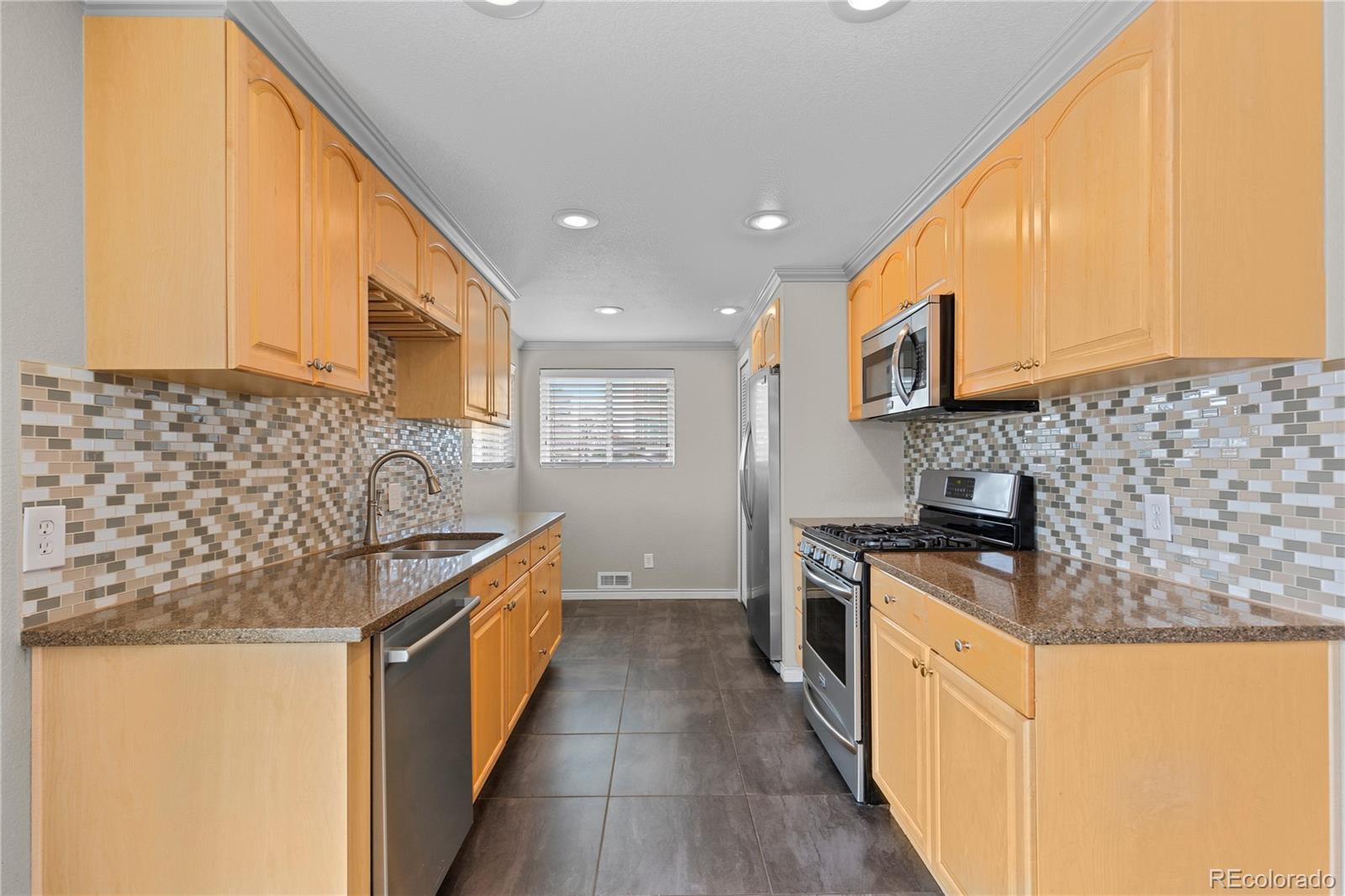 MLS Image #12 for 1996 s dexter street,denver, Colorado