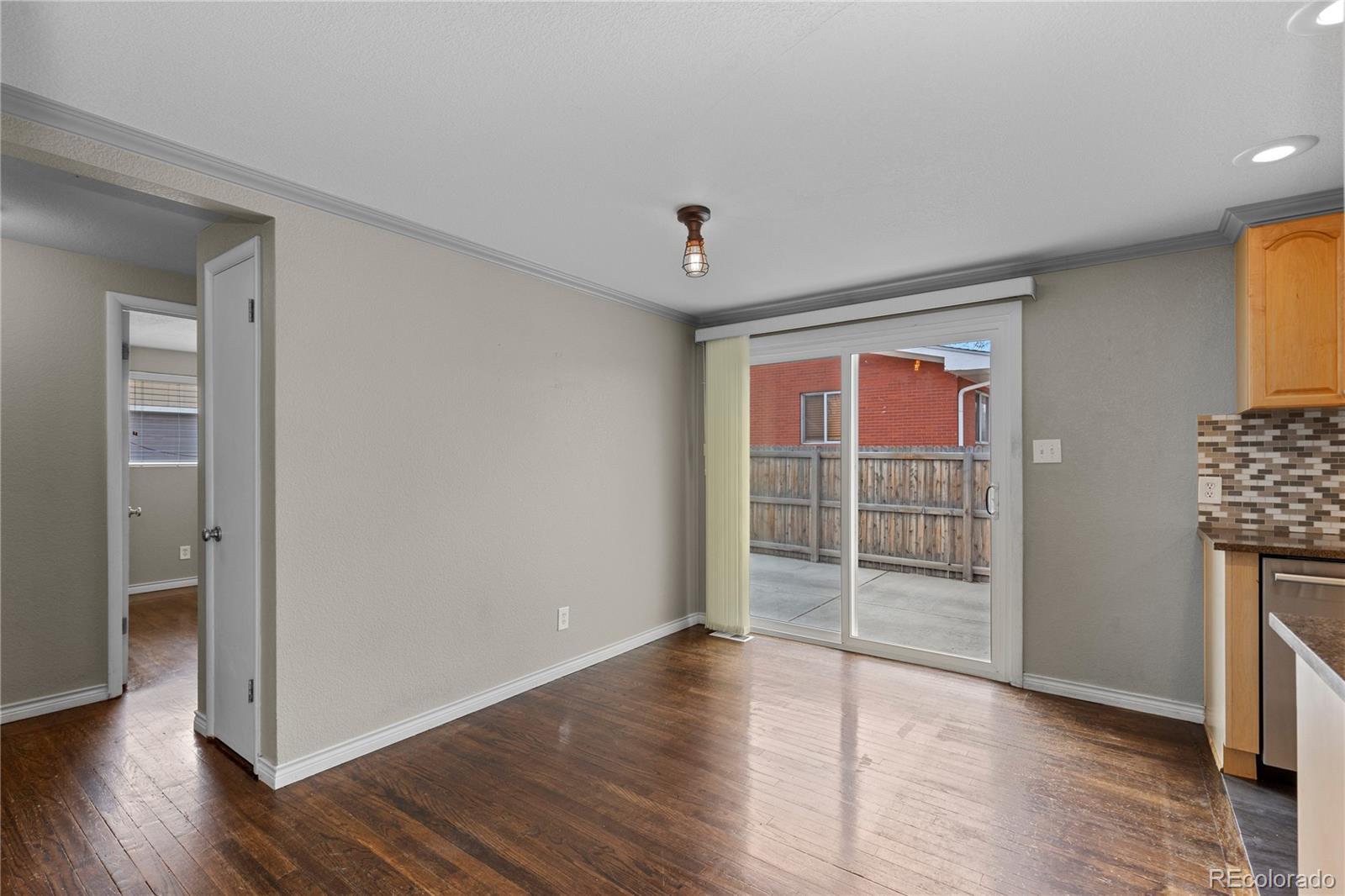 MLS Image #16 for 1996 s dexter street,denver, Colorado