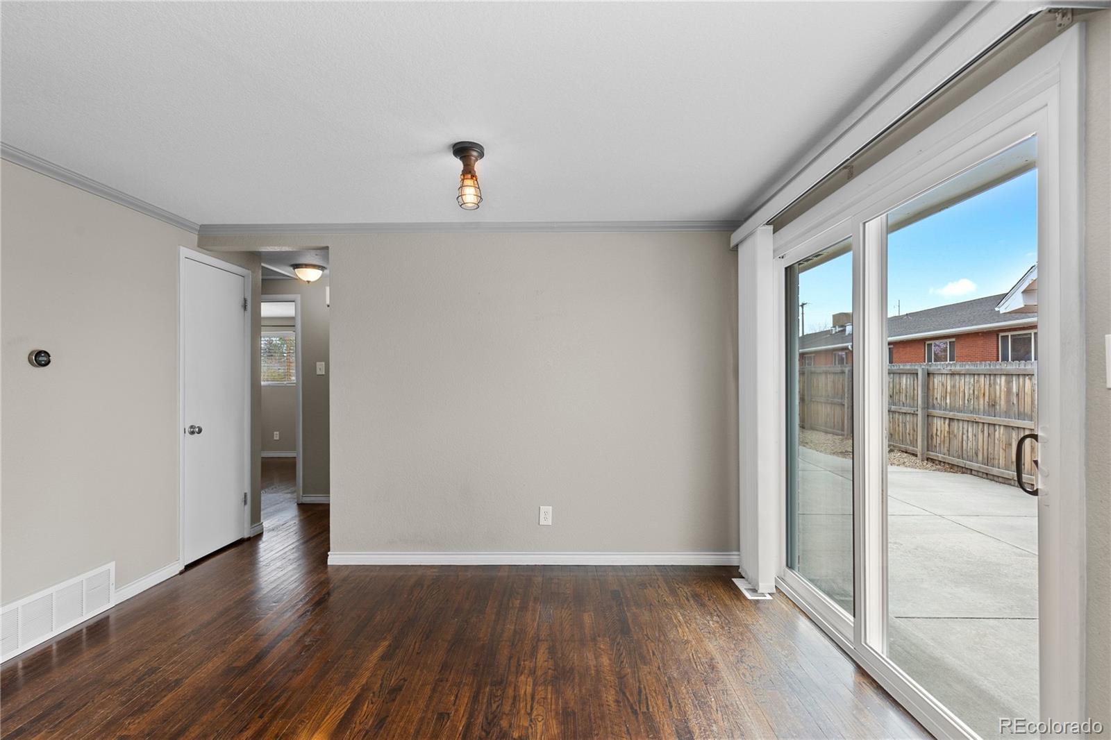 MLS Image #17 for 1996 s dexter street,denver, Colorado