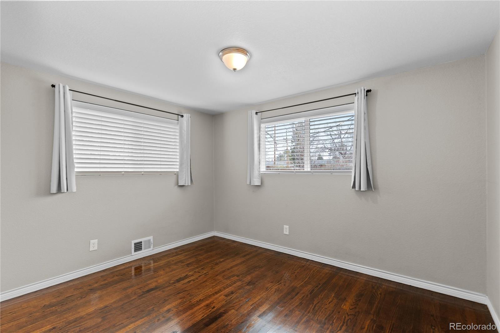 MLS Image #19 for 1996 s dexter street,denver, Colorado