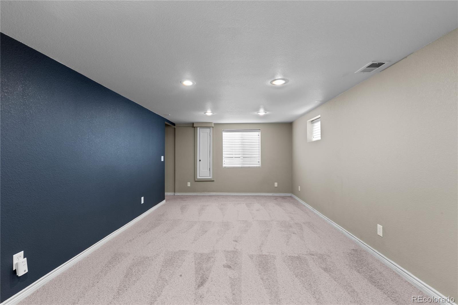 MLS Image #29 for 1996 s dexter street,denver, Colorado