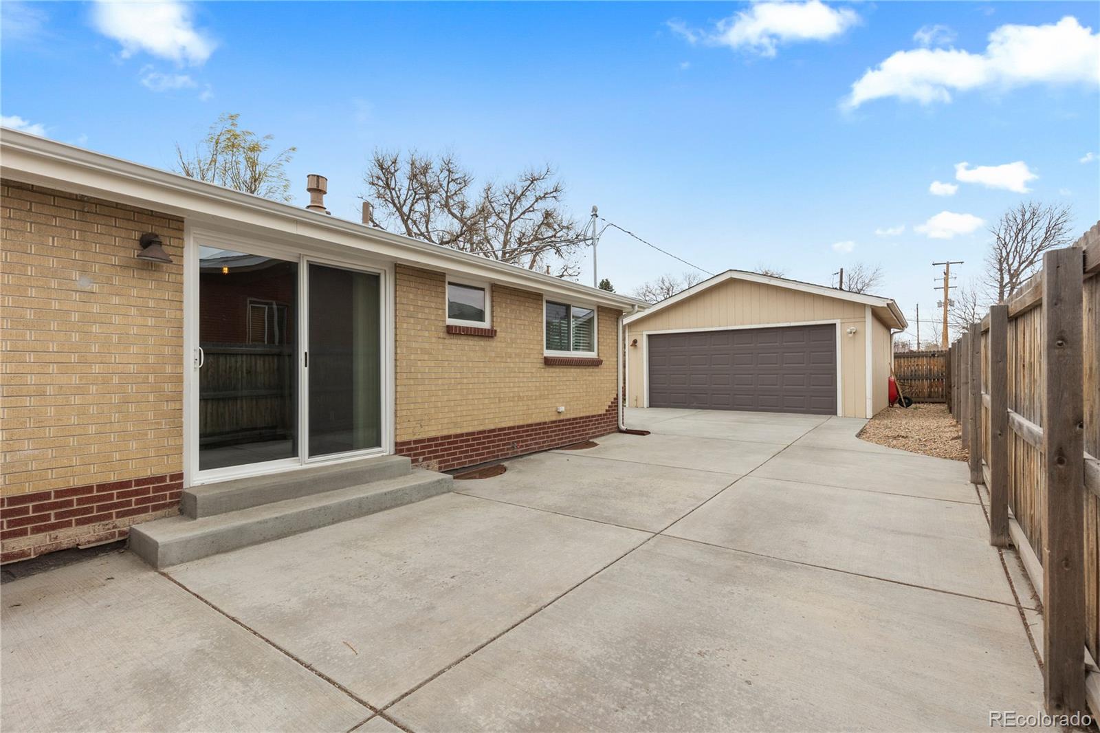 MLS Image #40 for 1996 s dexter street,denver, Colorado