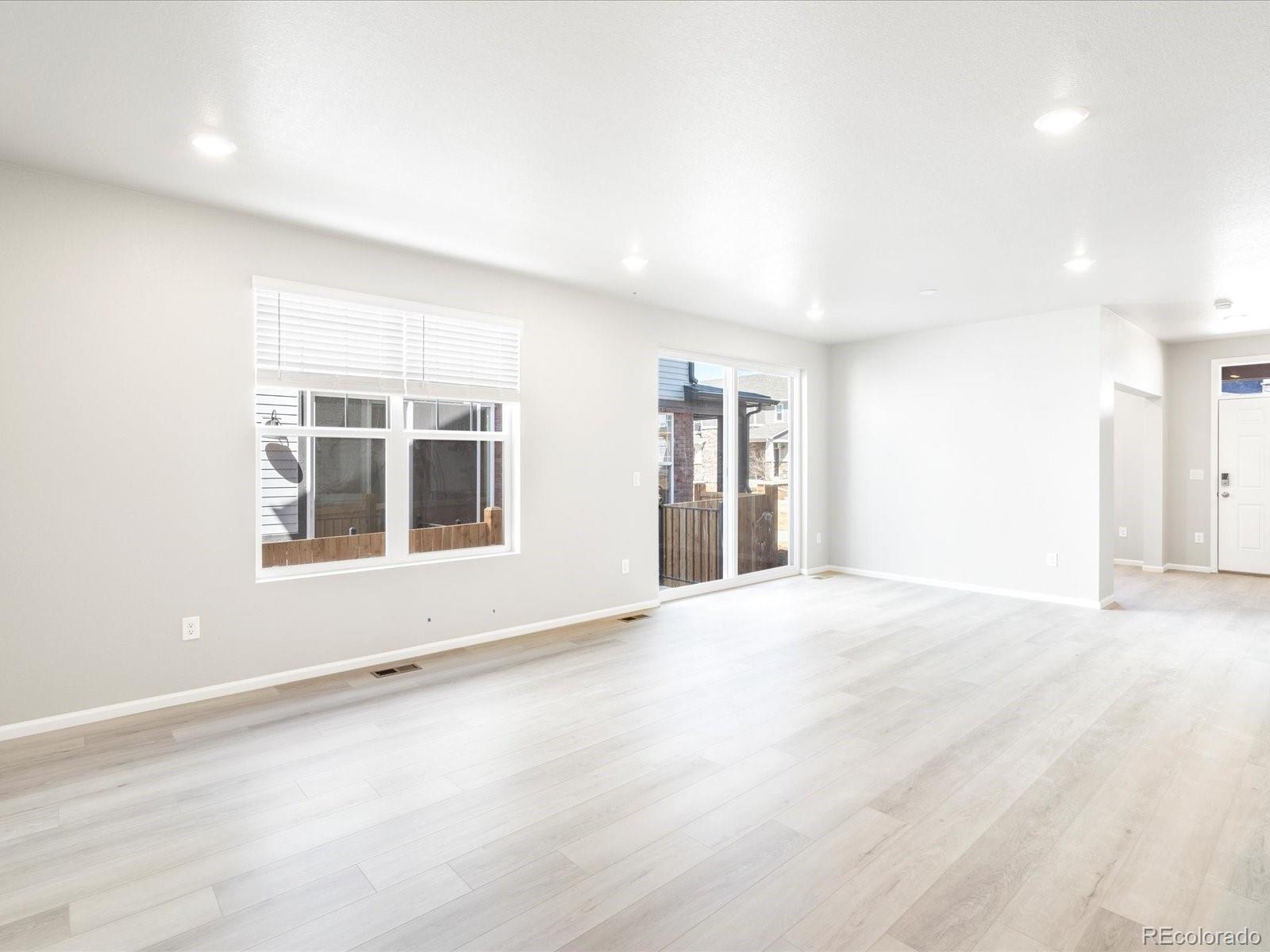 MLS Image #5 for 779 n tempe street,aurora, Colorado
