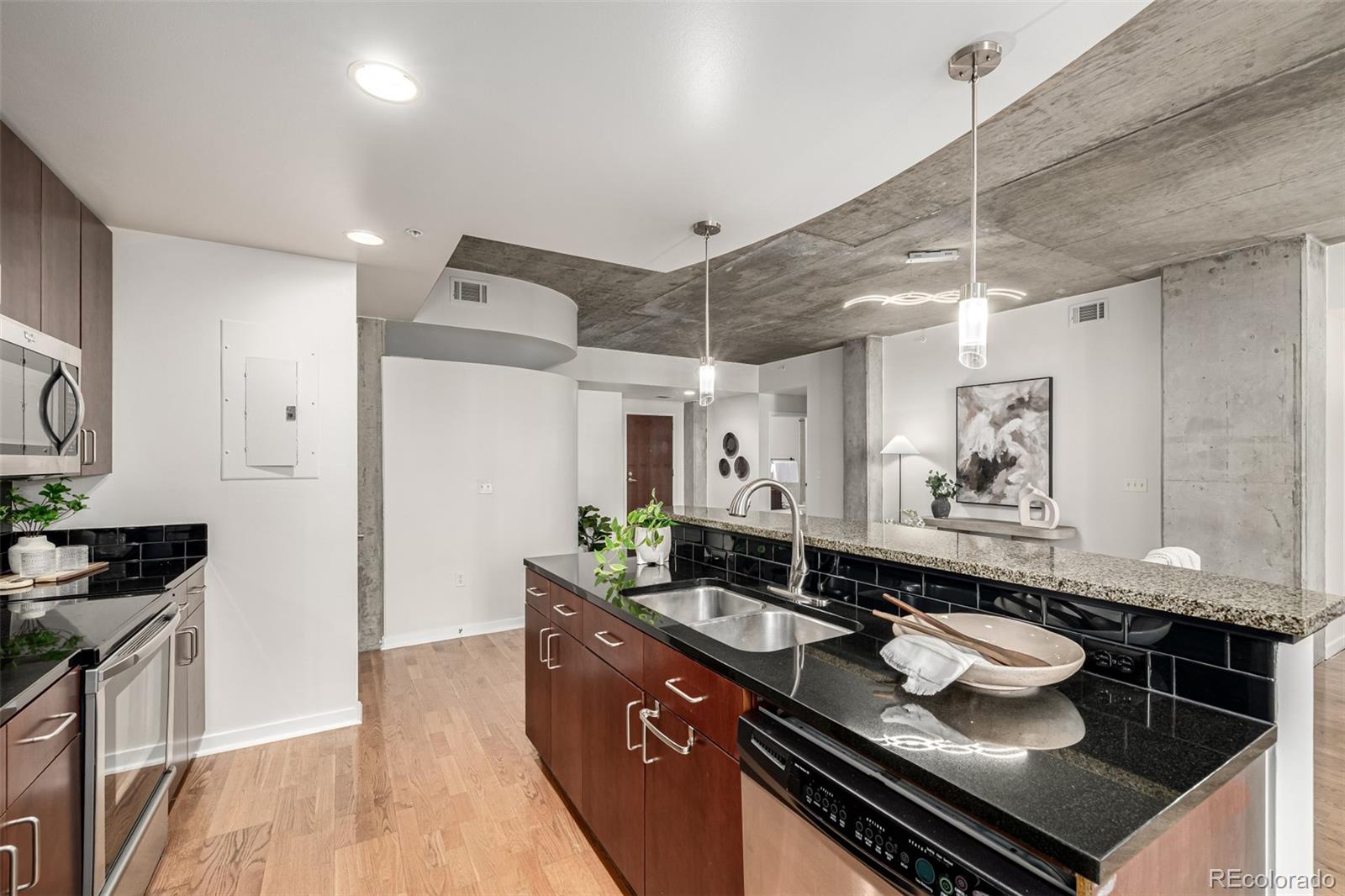 MLS Image #10 for 1700  bassett street,denver, Colorado