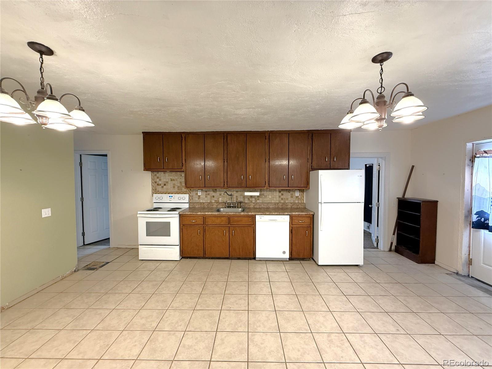 MLS Image #21 for 429  navajo avenue,flagler, Colorado