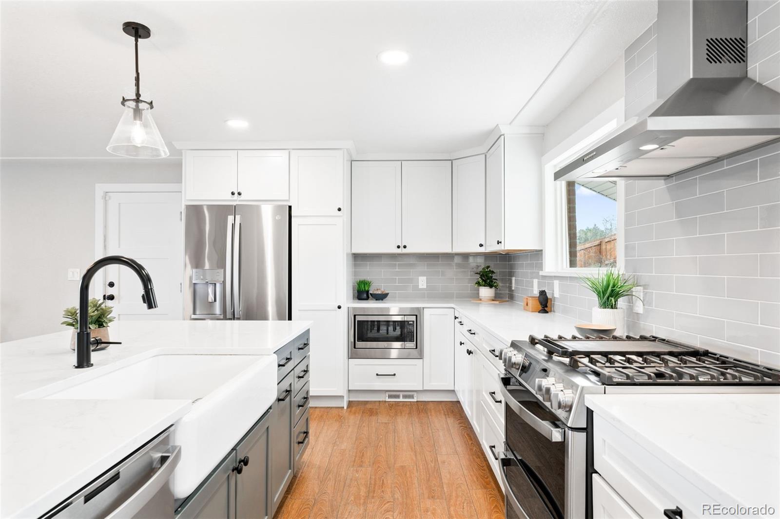 MLS Image #9 for 2000  willow lane,lakewood, Colorado