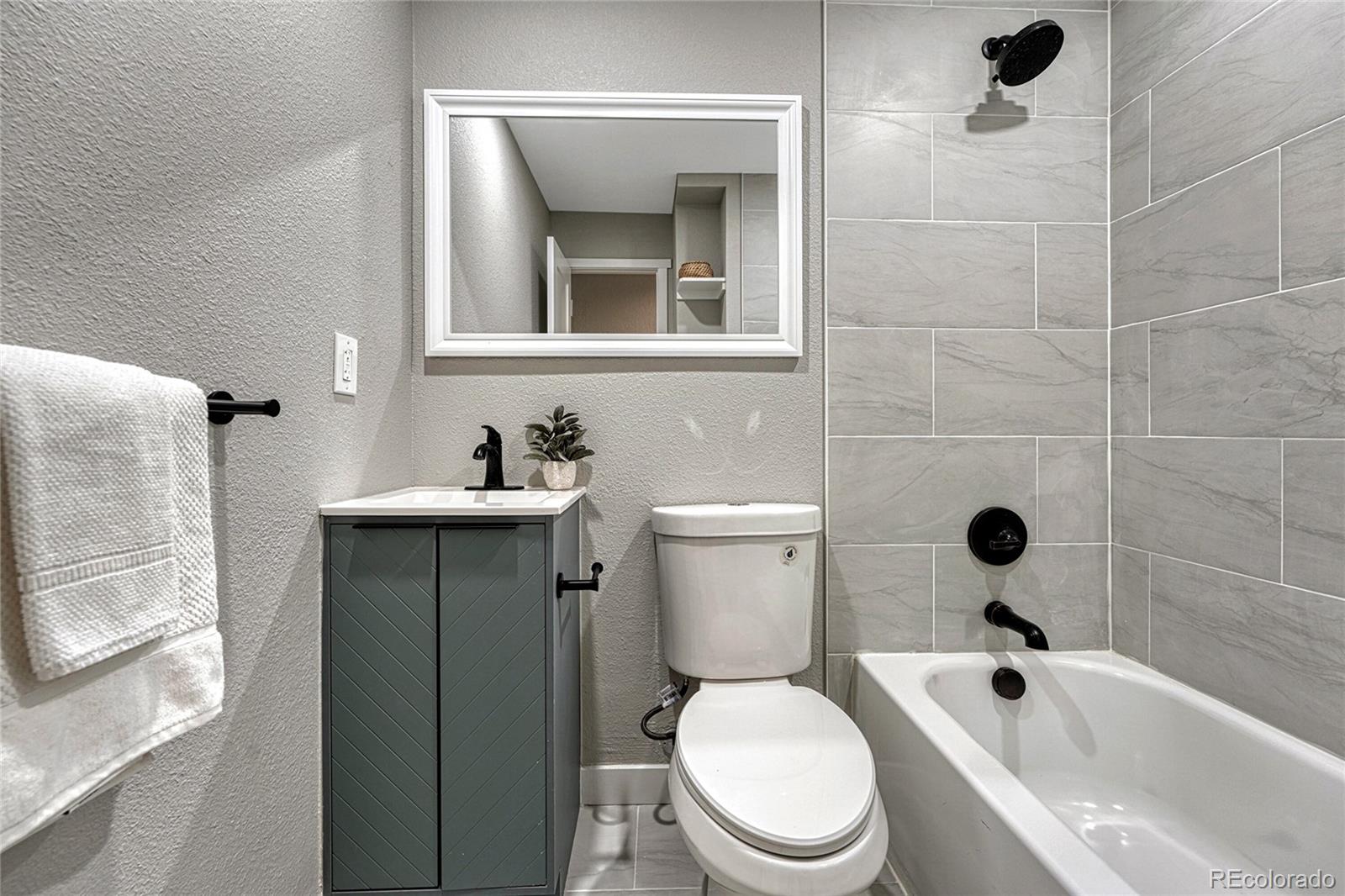 MLS Image #16 for 3802 e costilla avenue,centennial, Colorado