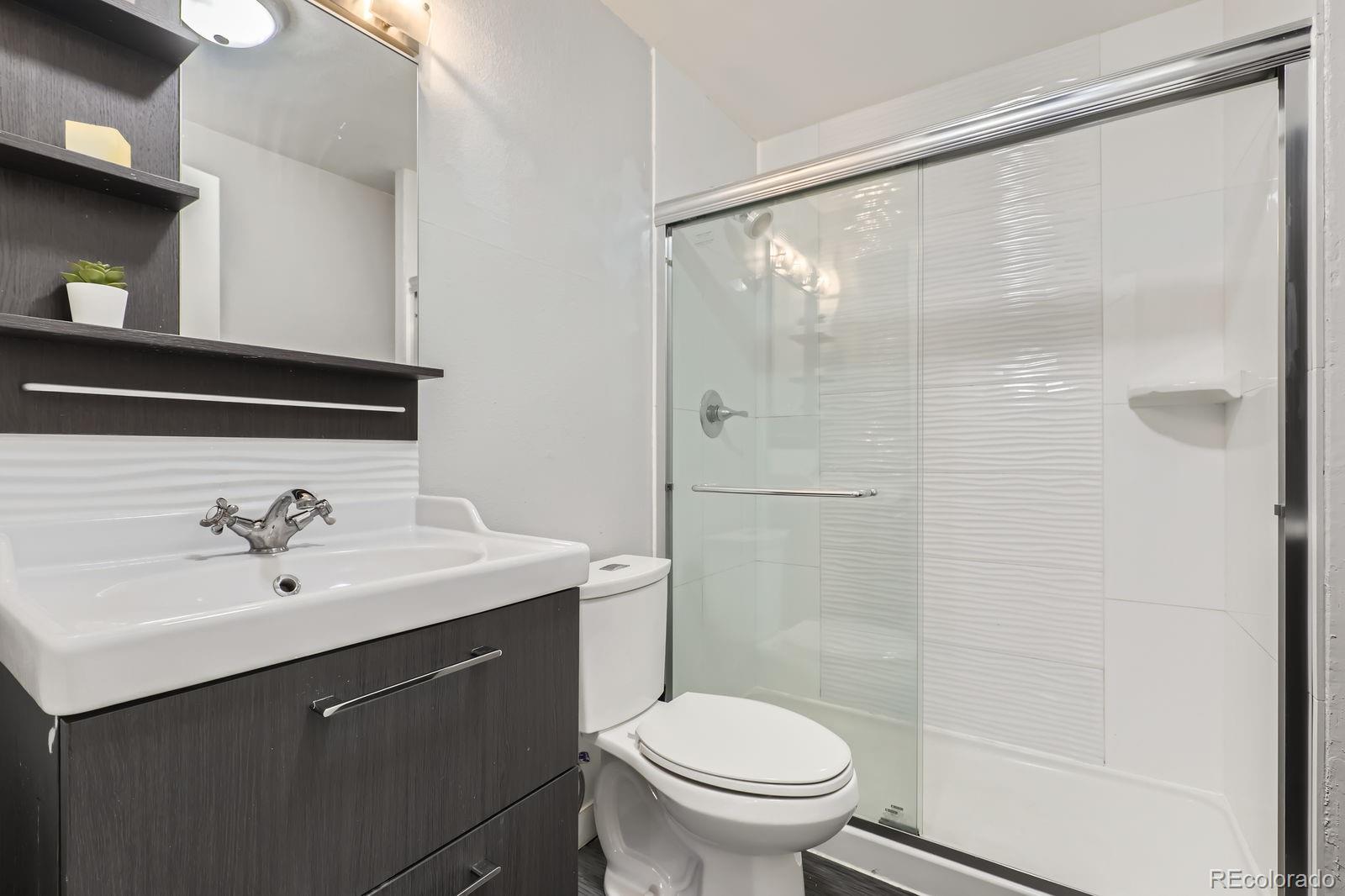 MLS Image #12 for 3141 s tamarac drive,denver, Colorado