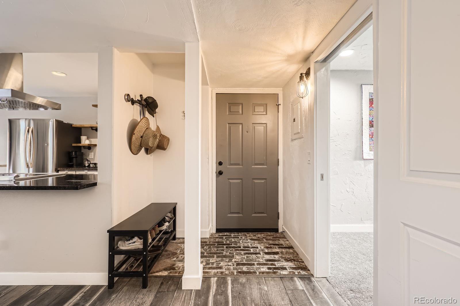 MLS Image #4 for 3141 s tamarac drive,denver, Colorado