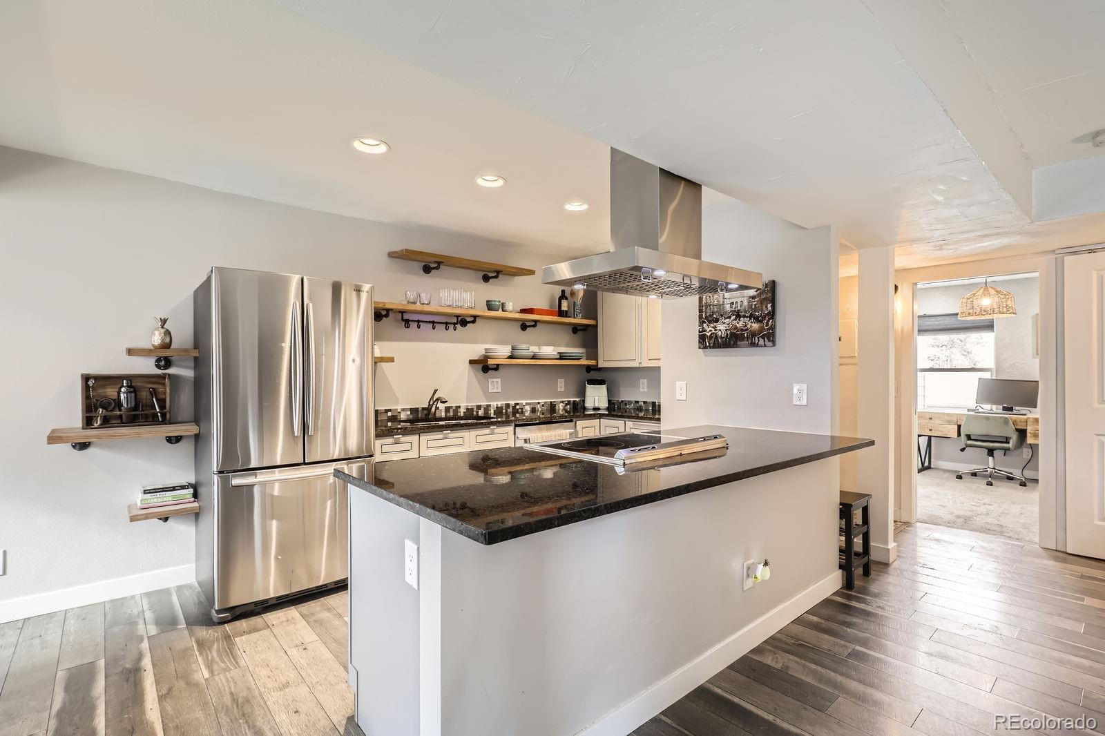 MLS Image #9 for 3141 s tamarac drive,denver, Colorado
