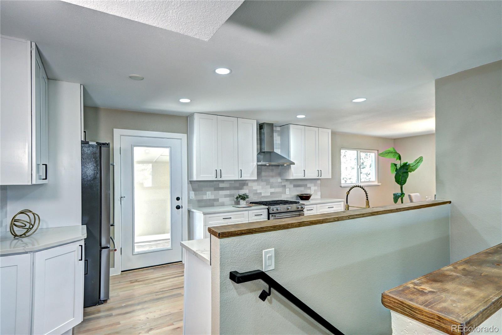 MLS Image #17 for 507 s pontiac way,denver, Colorado