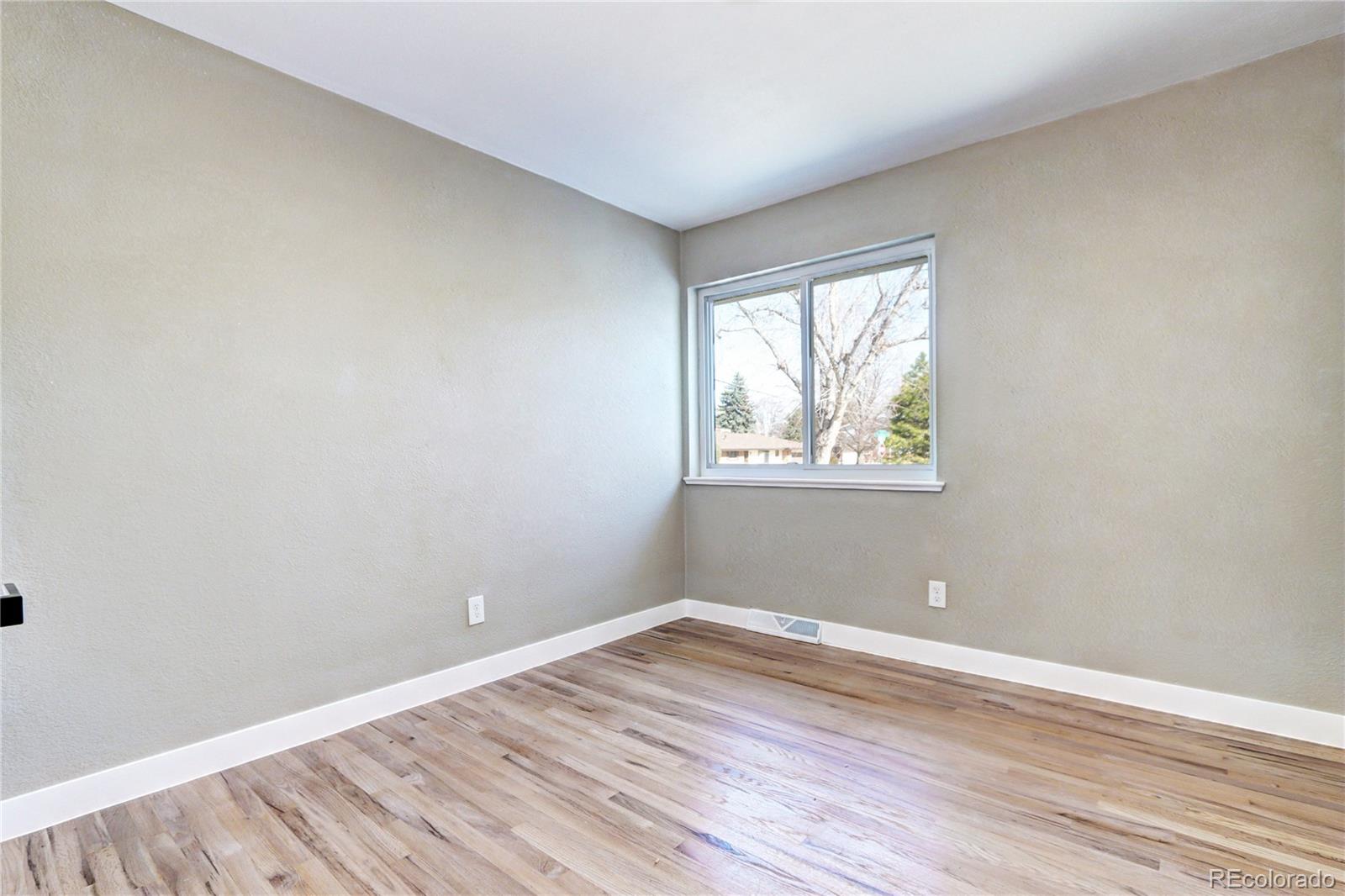 MLS Image #25 for 507 s pontiac way,denver, Colorado