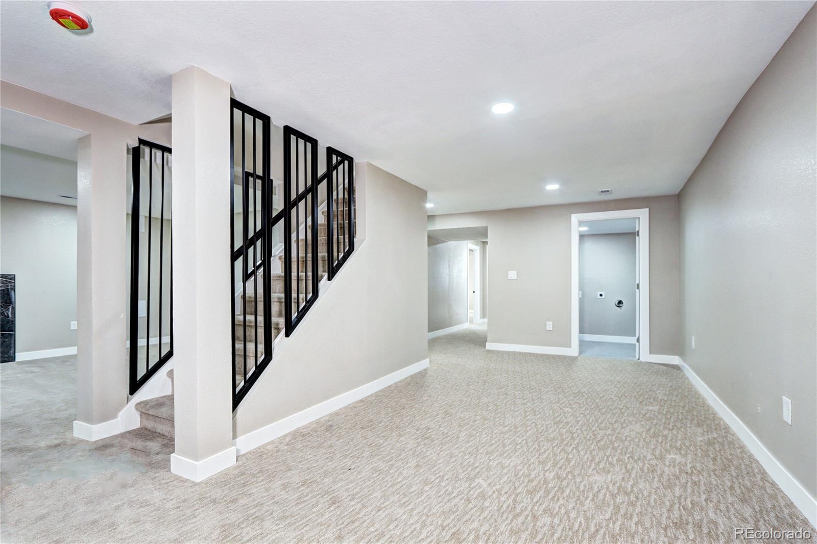 MLS Image #28 for 507 s pontiac way,denver, Colorado