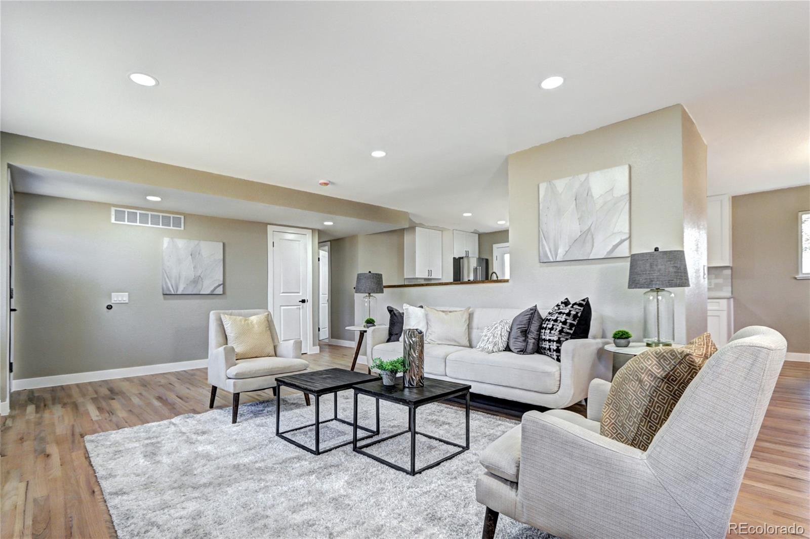 MLS Image #9 for 507 s pontiac way,denver, Colorado