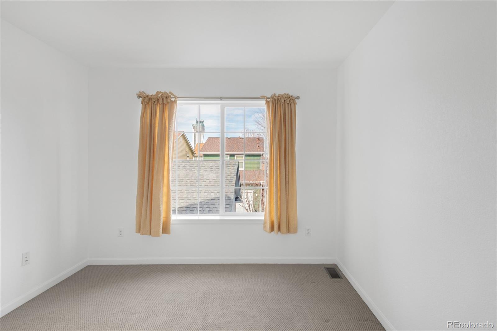 MLS Image #26 for 8361 e 29th avenue ,denver, Colorado