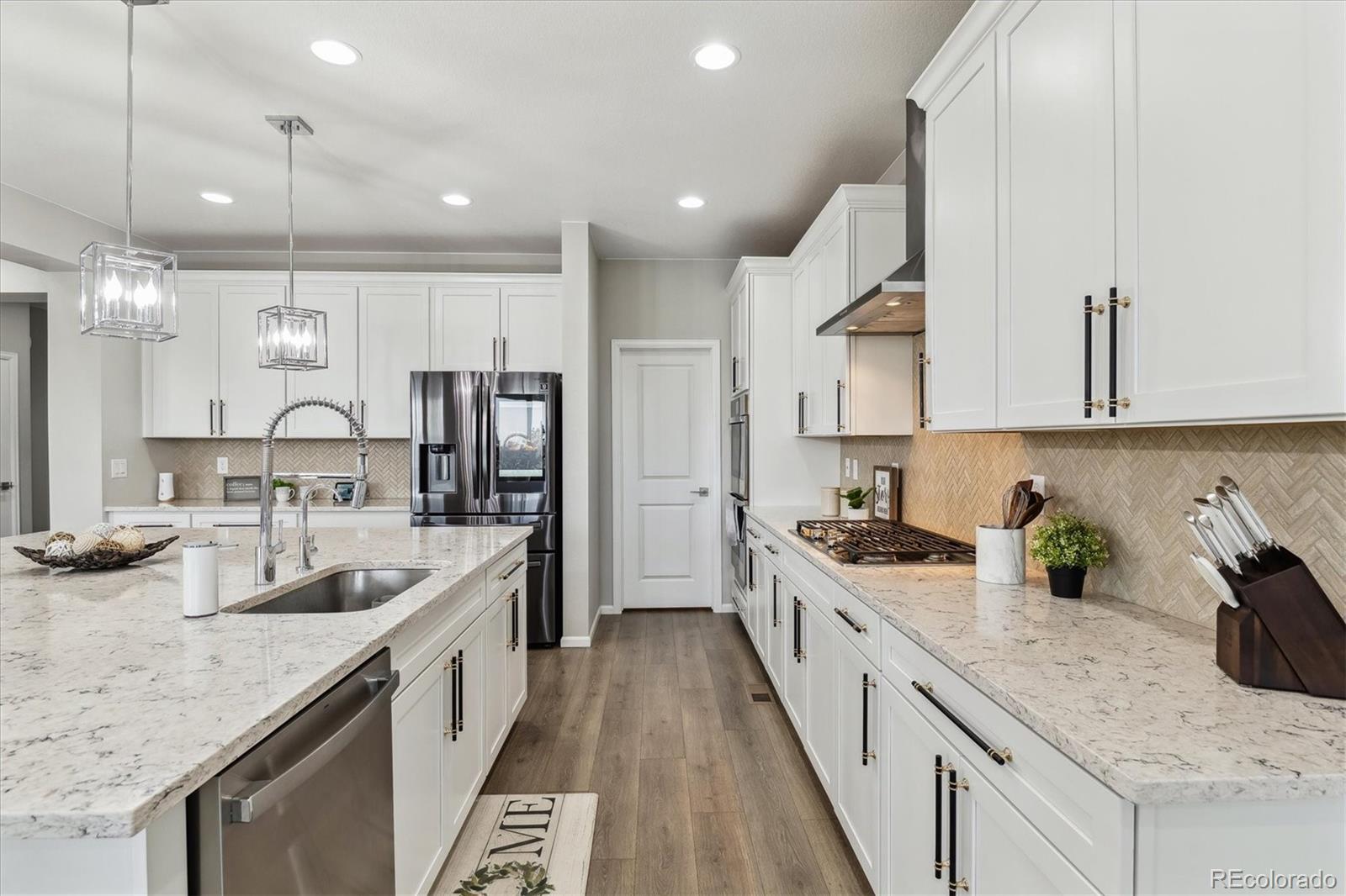 MLS Image #15 for 7173 s shady grove court,aurora, Colorado