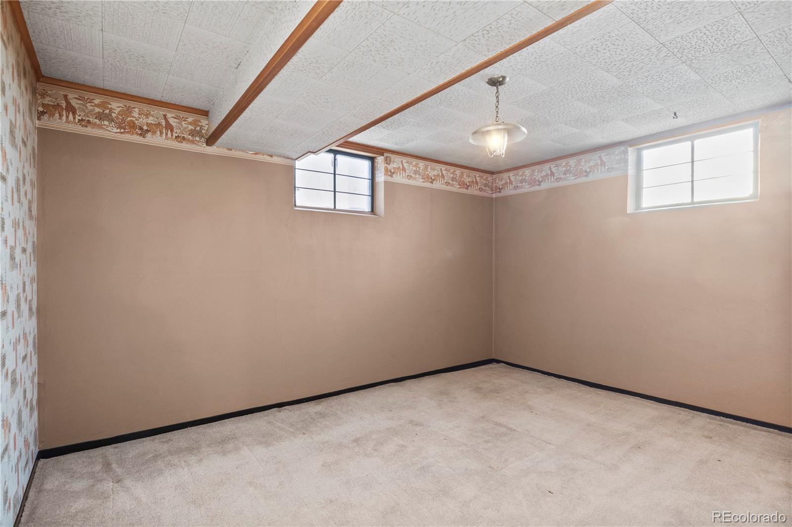 MLS Image #33 for 2909 s zurich court,denver, Colorado