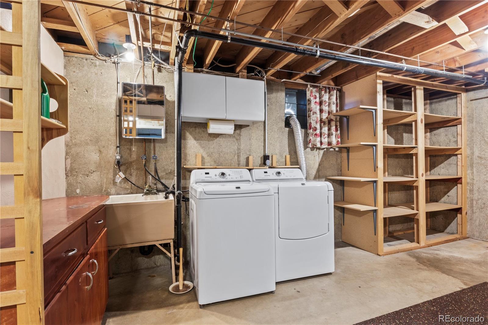 MLS Image #39 for 2909 s zurich court,denver, Colorado