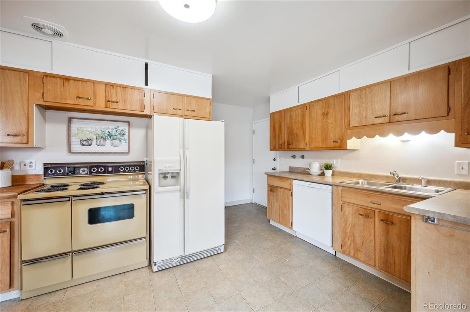 MLS Image #11 for 13373 w 24th place,golden, Colorado