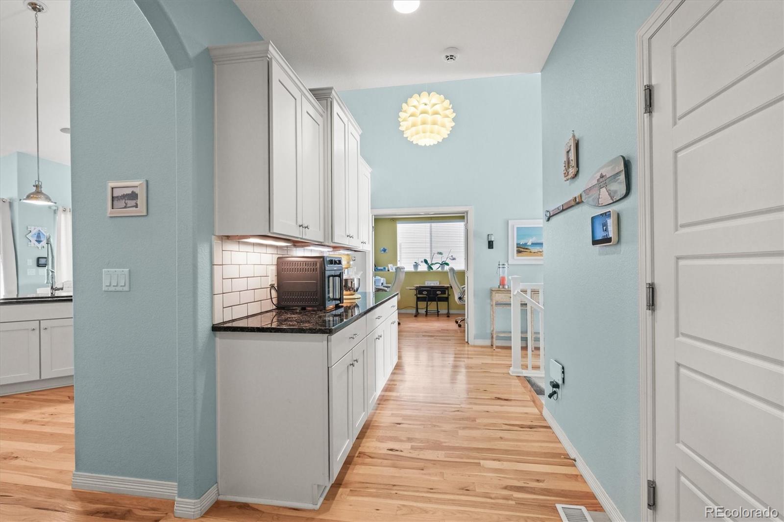 MLS Image #8 for 10256  olathe way,commerce city, Colorado
