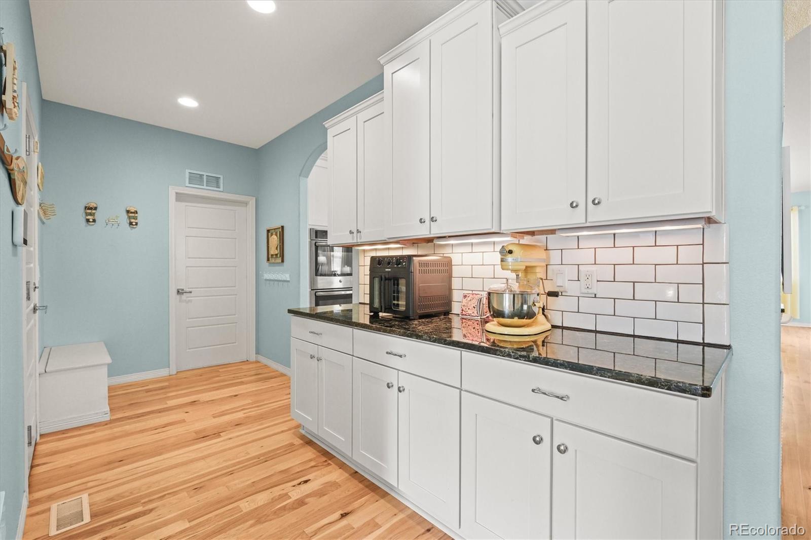 MLS Image #9 for 10256  olathe way,commerce city, Colorado
