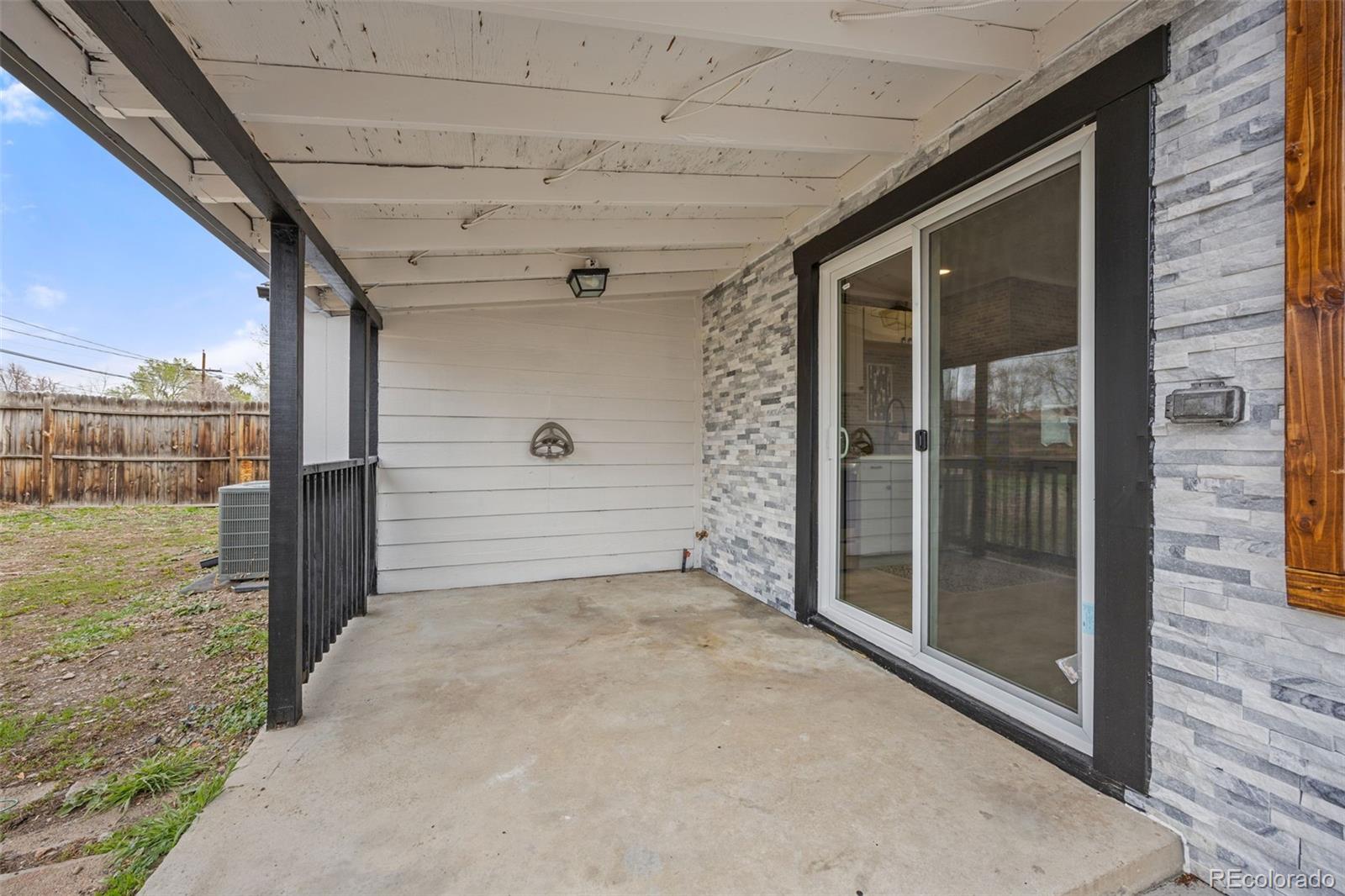 MLS Image #17 for 1981 s knox court,denver, Colorado