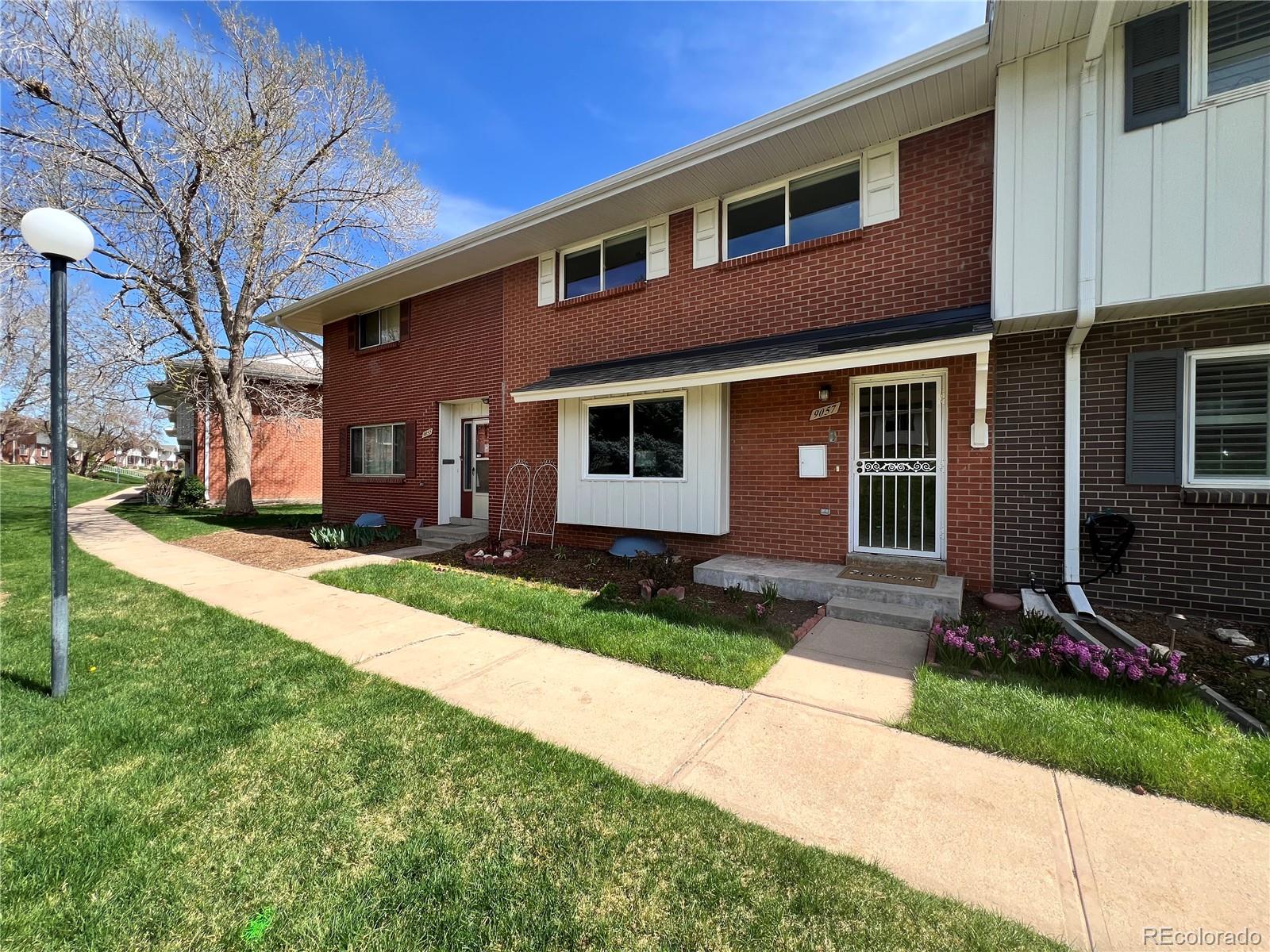 MLS Image #18 for 9057 e oxford drive,denver, Colorado
