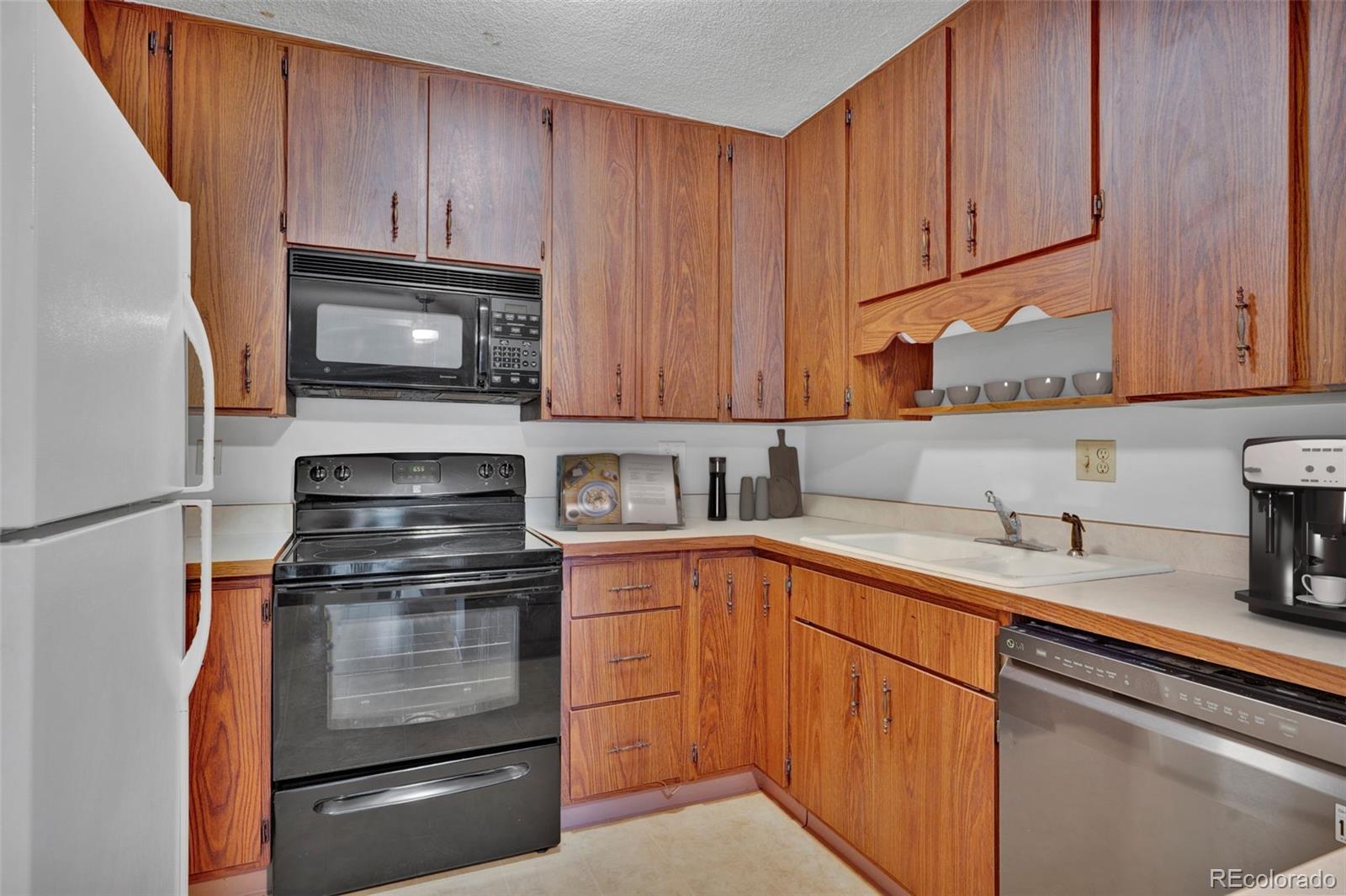 MLS Image #3 for 6930 e girard avenue,denver, Colorado