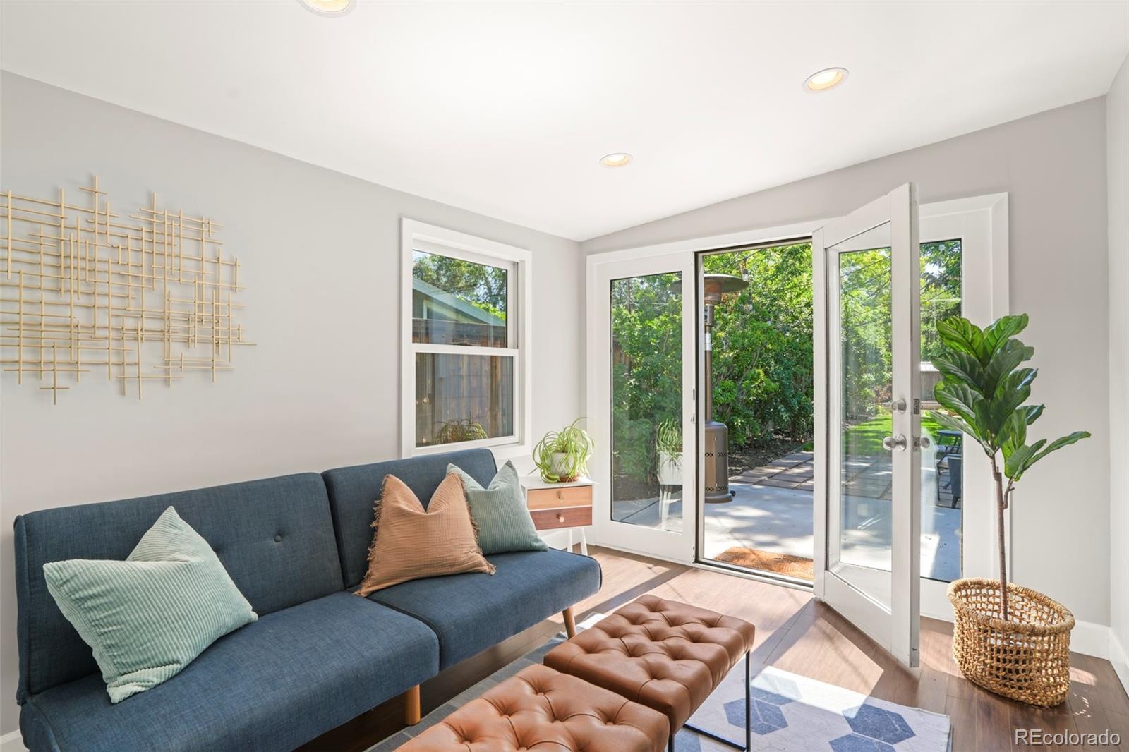 MLS Image #15 for 1360 s hudson street,denver, Colorado