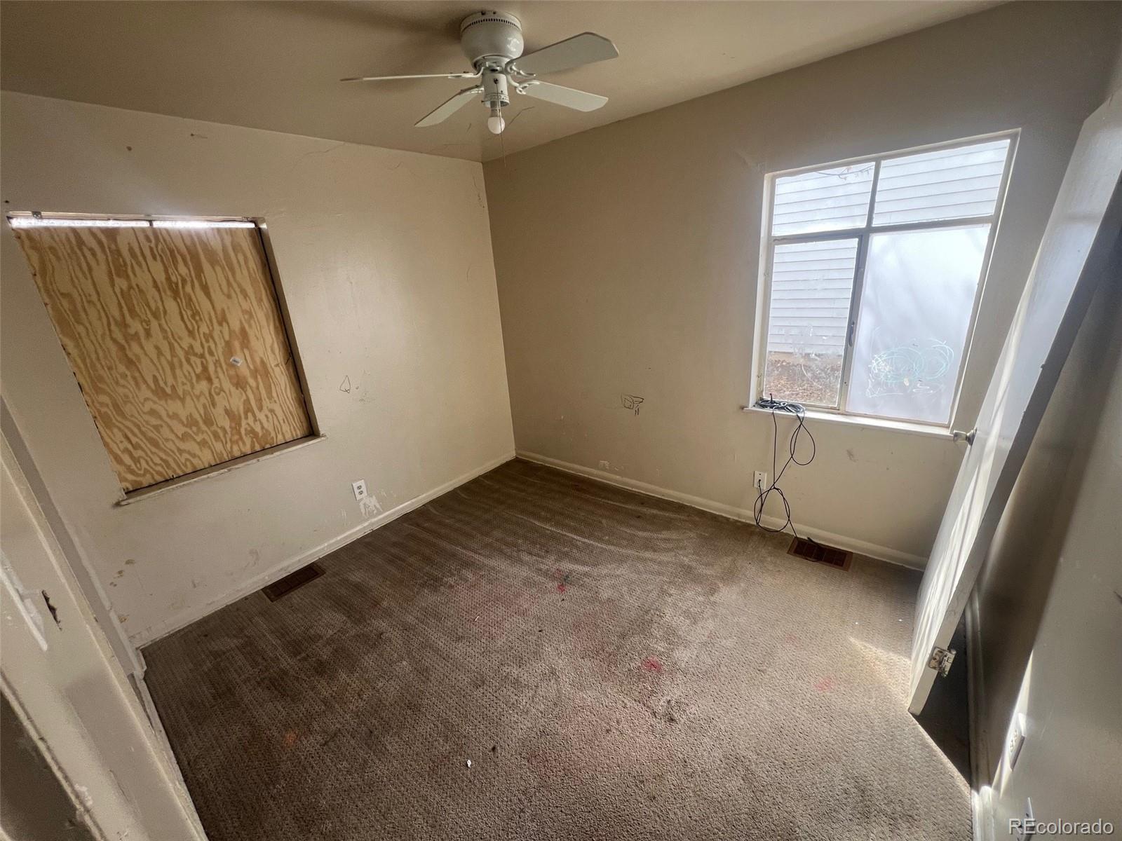 MLS Image #9 for 2922 s cherry way,denver, Colorado