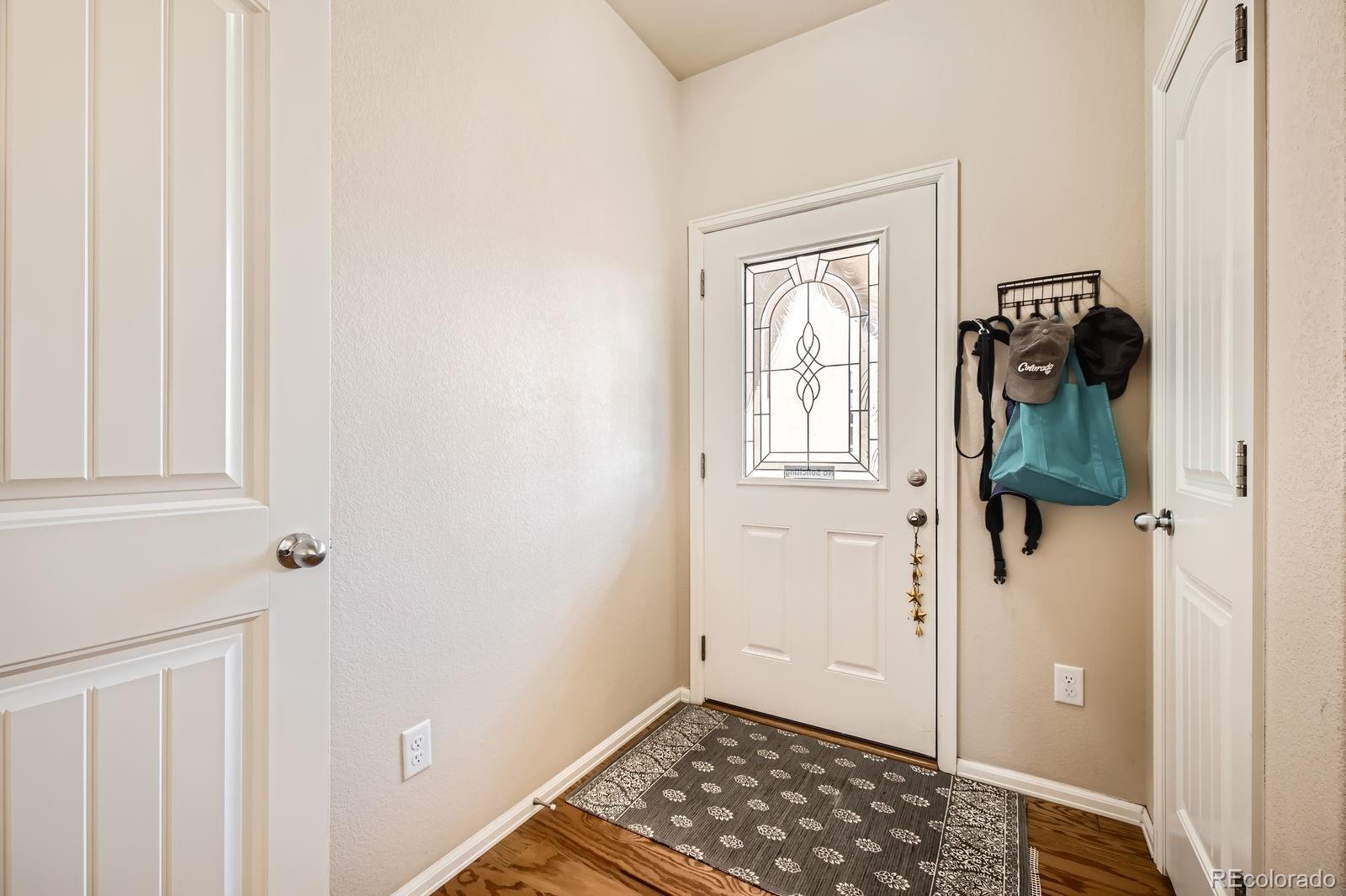 MLS Image #2 for 7918  martinwood place,colorado springs, Colorado