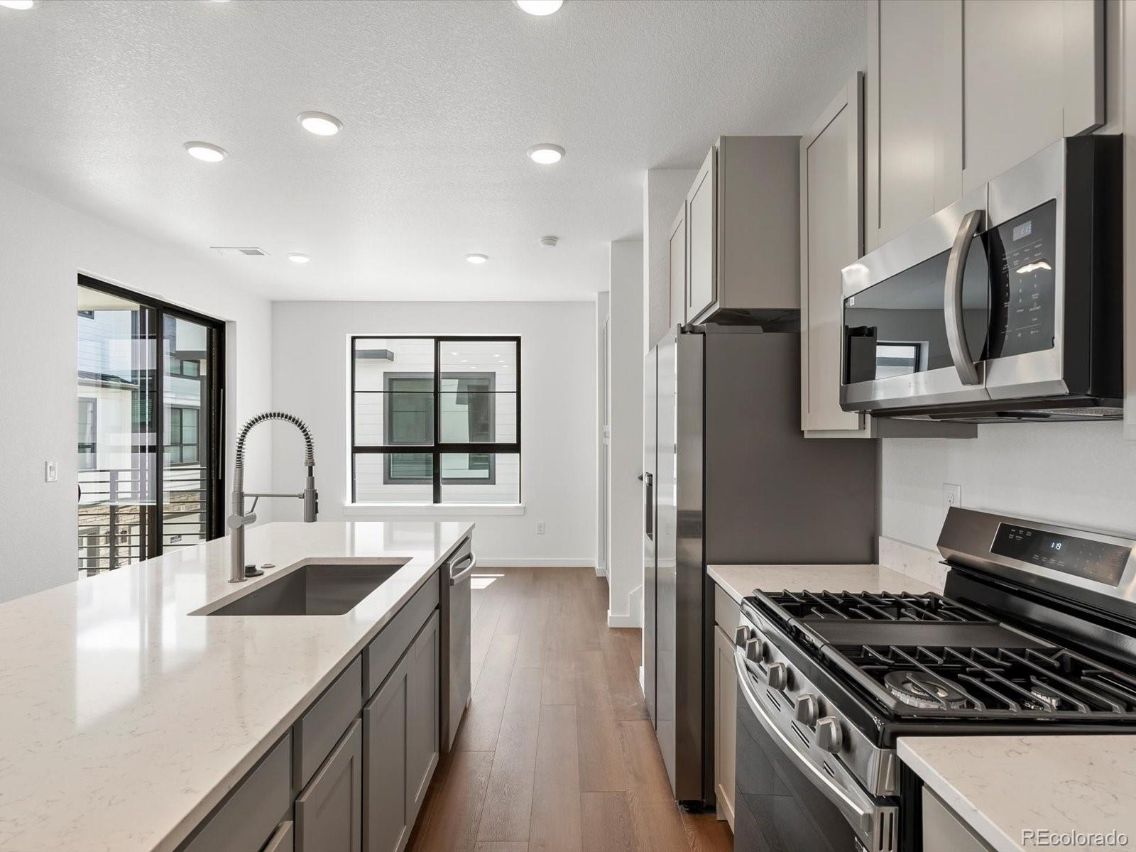 MLS Image #10 for 2036 s holly street 4,denver, Colorado