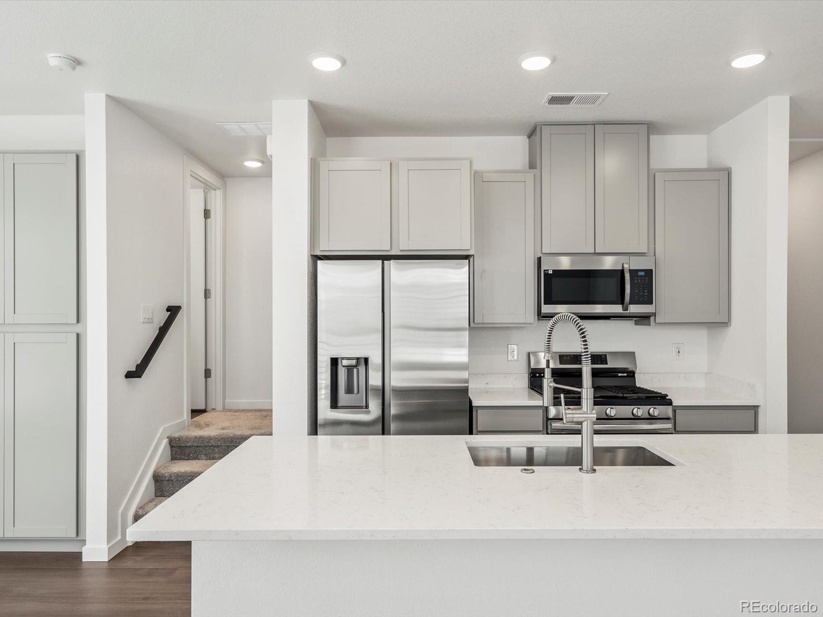 MLS Image #15 for 2036 s holly street 4,denver, Colorado
