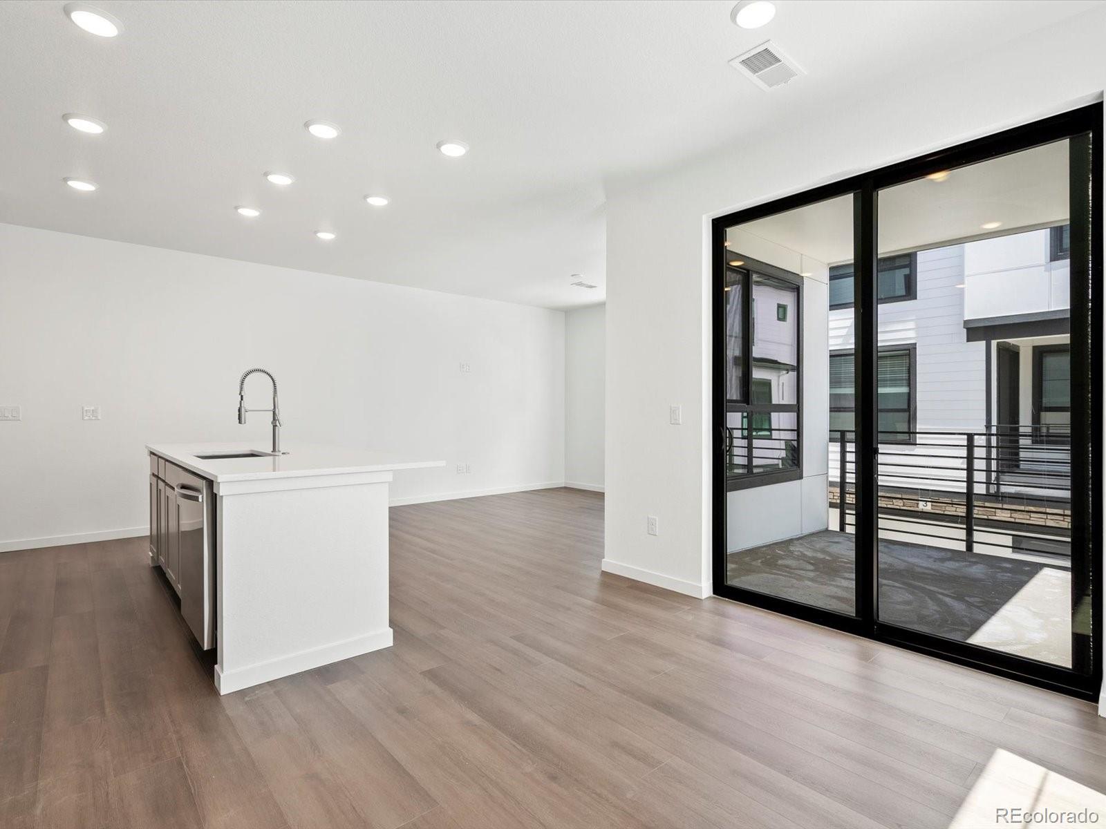 MLS Image #16 for 2036 s holly street 4,denver, Colorado